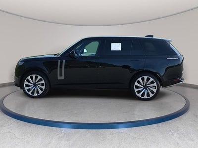 2025 Land Rover Range Rover SE