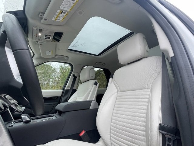 2025 Land Rover Discovery S