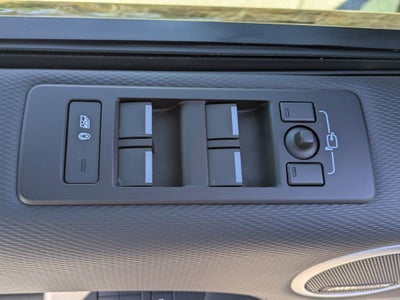 2024 Land Rover Discovery Dynamic SE