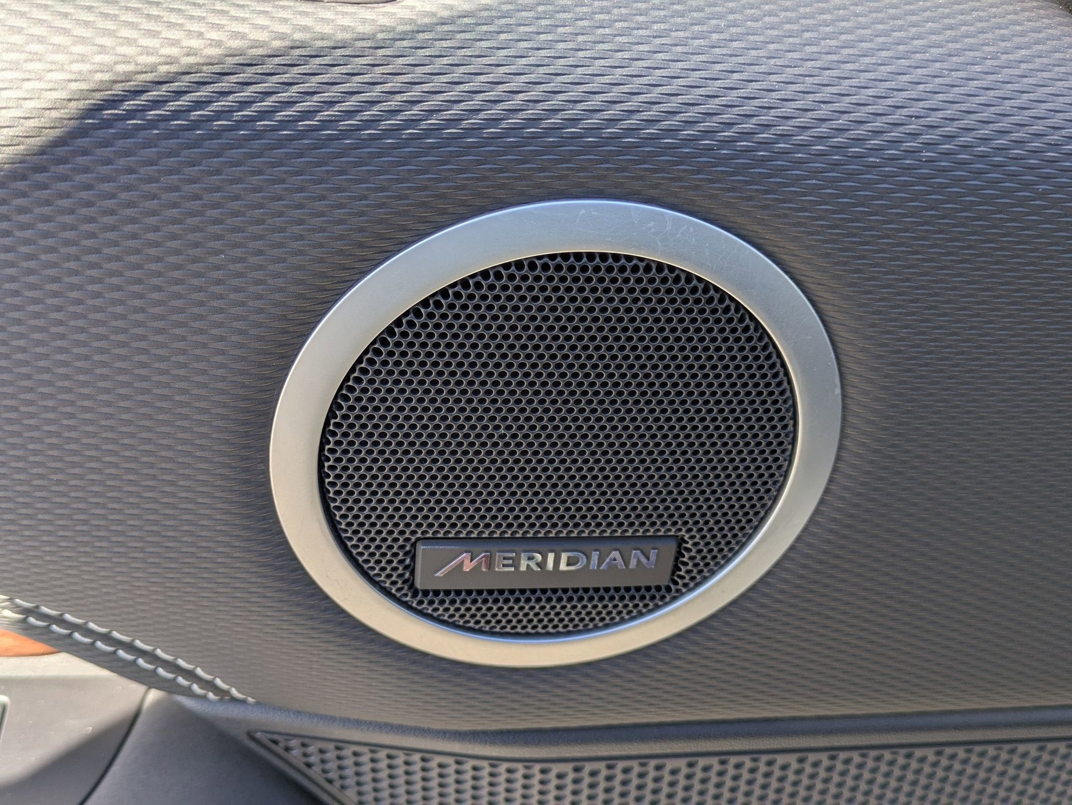 2024 Land Rover Discovery Dynamic SE