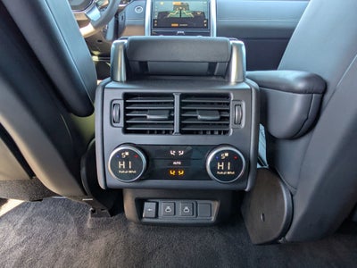 2024 Land Rover Discovery Dynamic SE