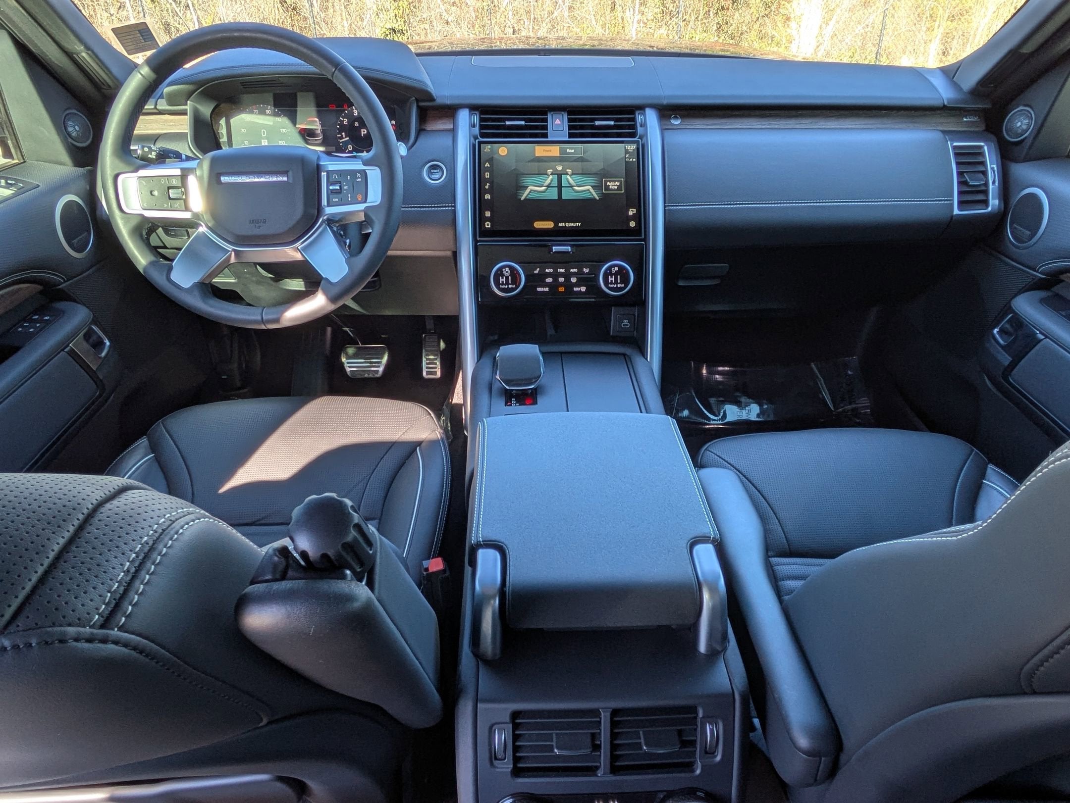 2024 Land Rover Discovery Dynamic SE