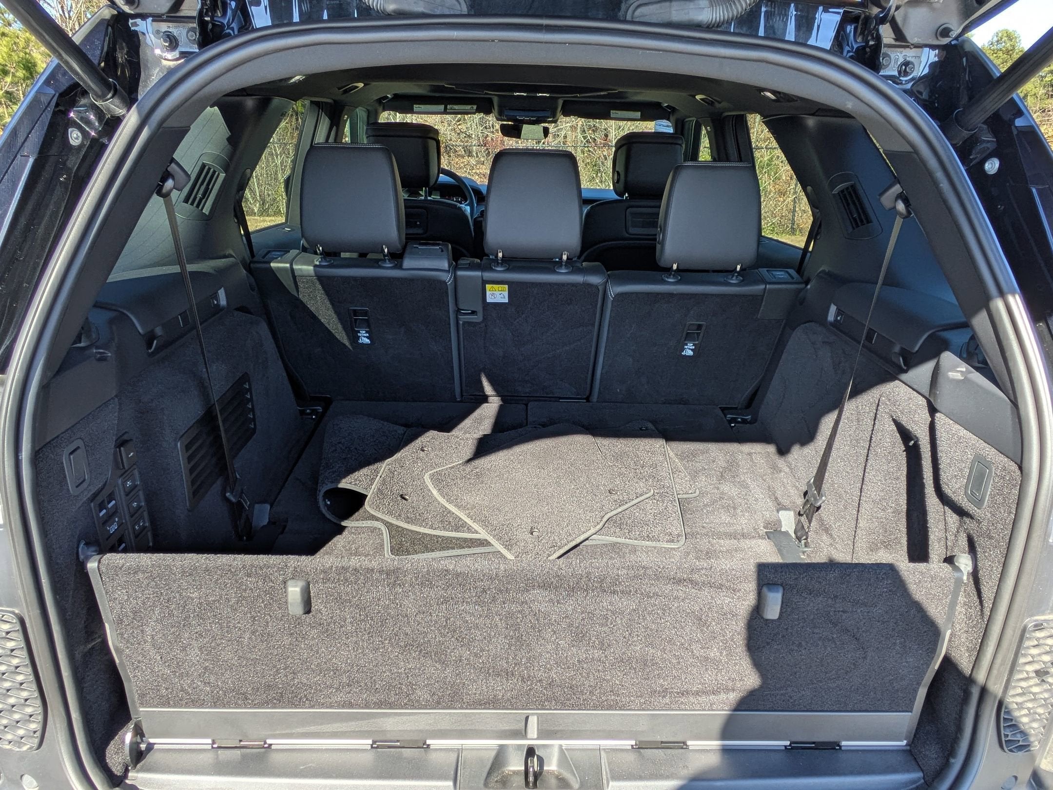 2024 Land Rover Discovery Dynamic SE