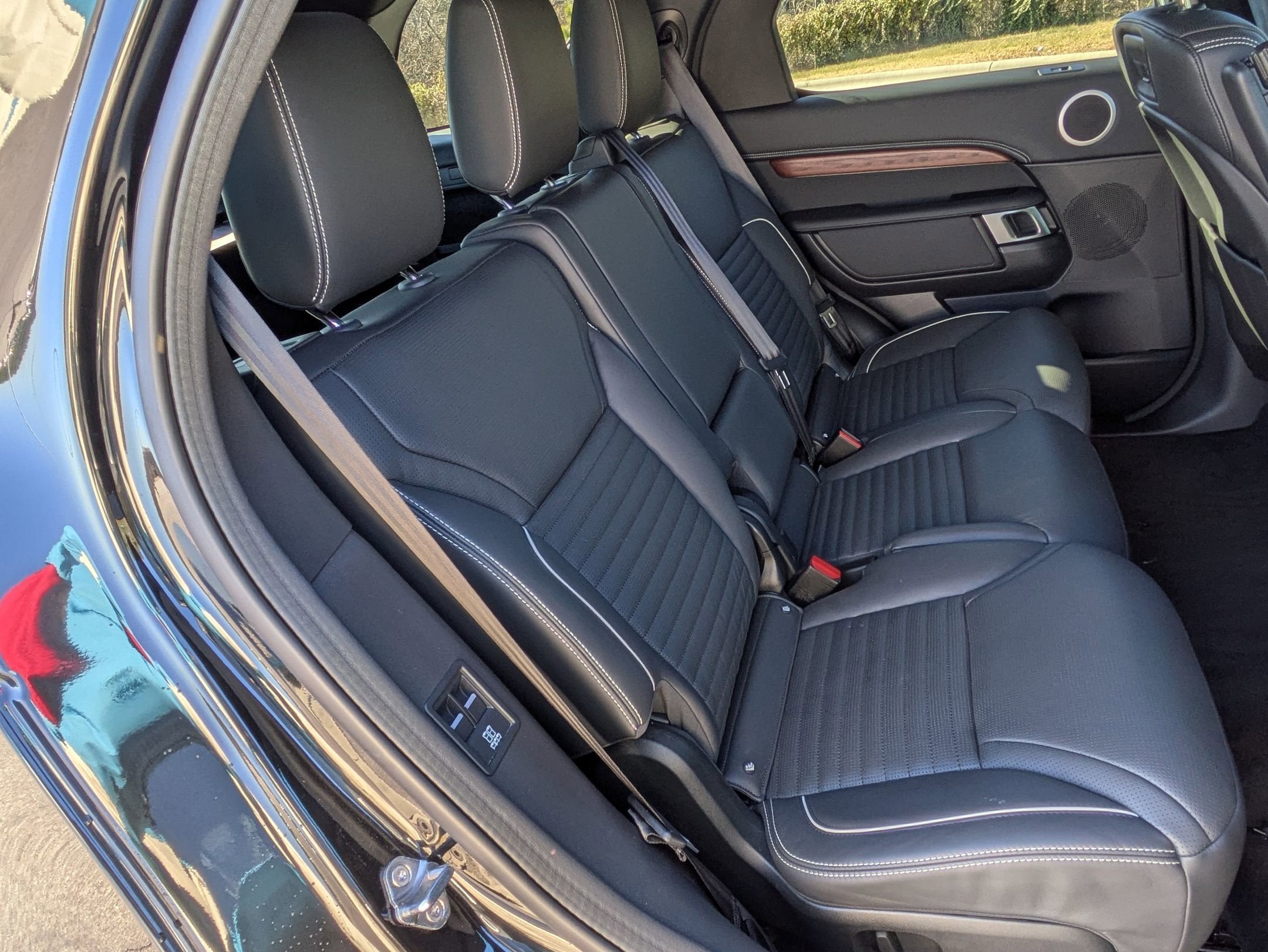 2024 Land Rover Discovery Dynamic SE