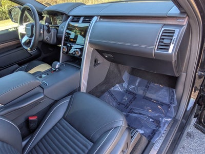 2024 Land Rover Discovery Dynamic SE