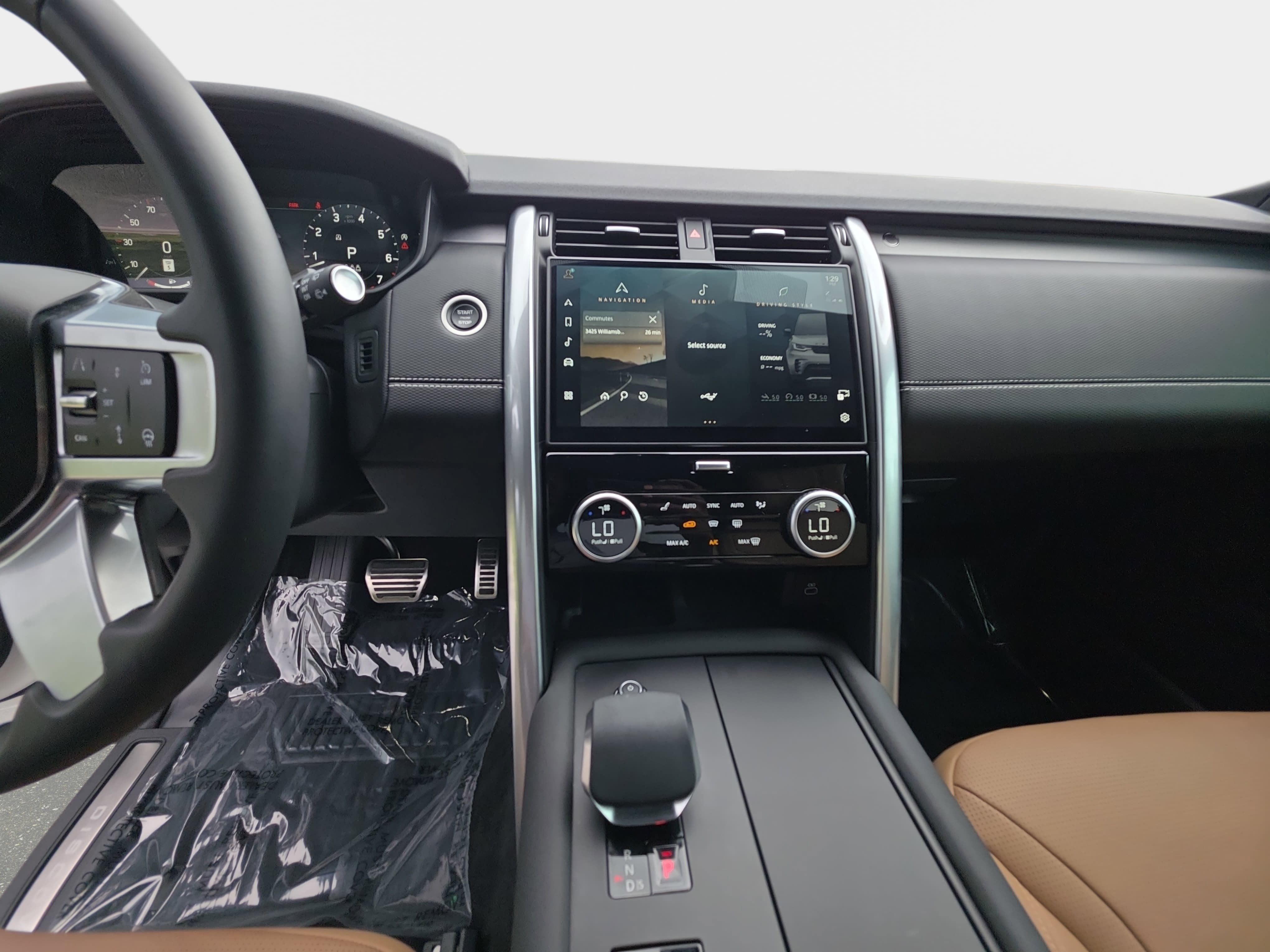 2025 Land Rover Discovery Dynamic SE