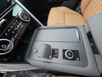 2025 Land Rover Discovery Dynamic SE