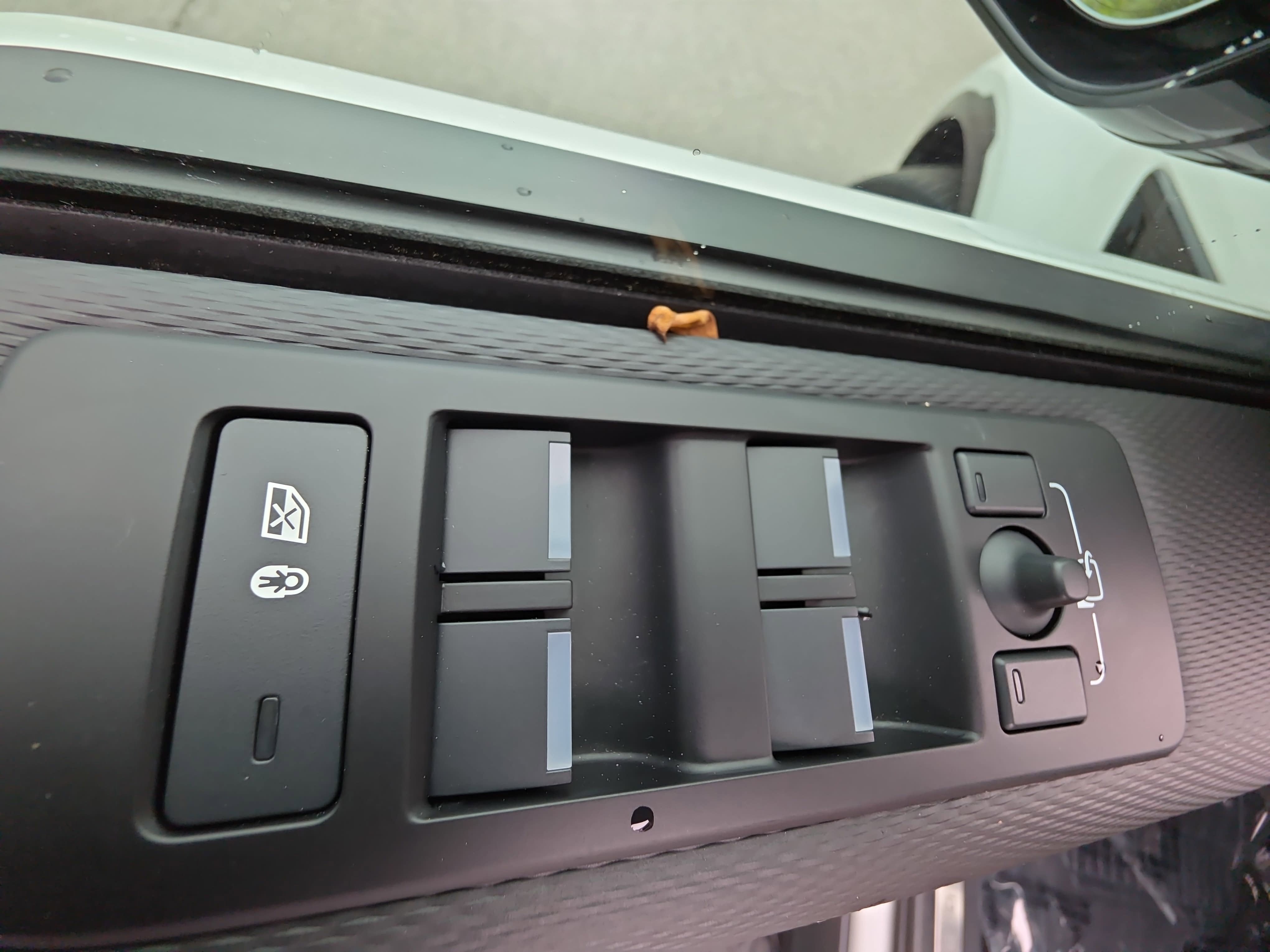 2025 Land Rover Discovery Dynamic SE