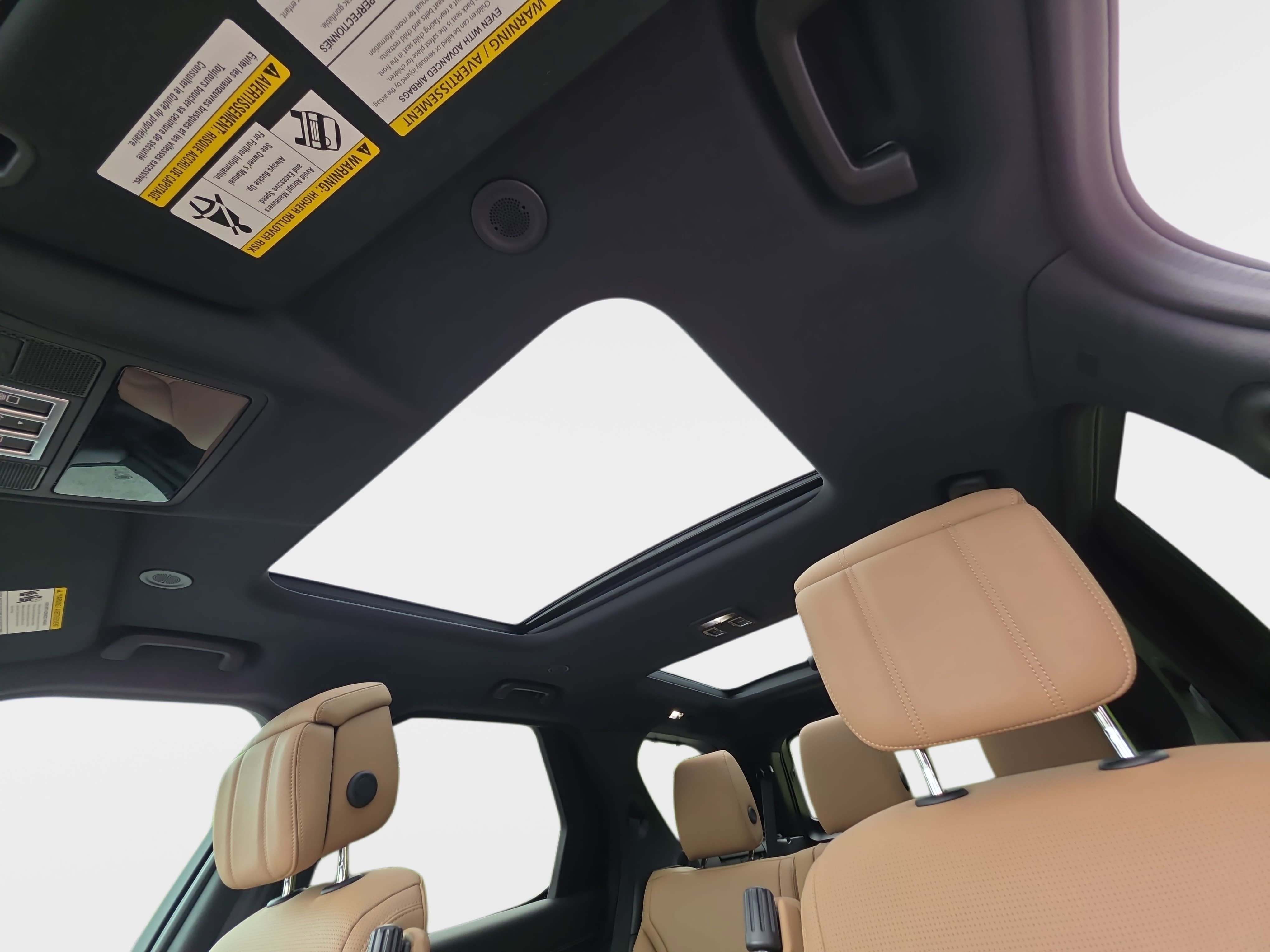 2025 Land Rover Discovery Dynamic SE