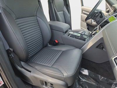 2025 Land Rover Discovery Dynamic SE