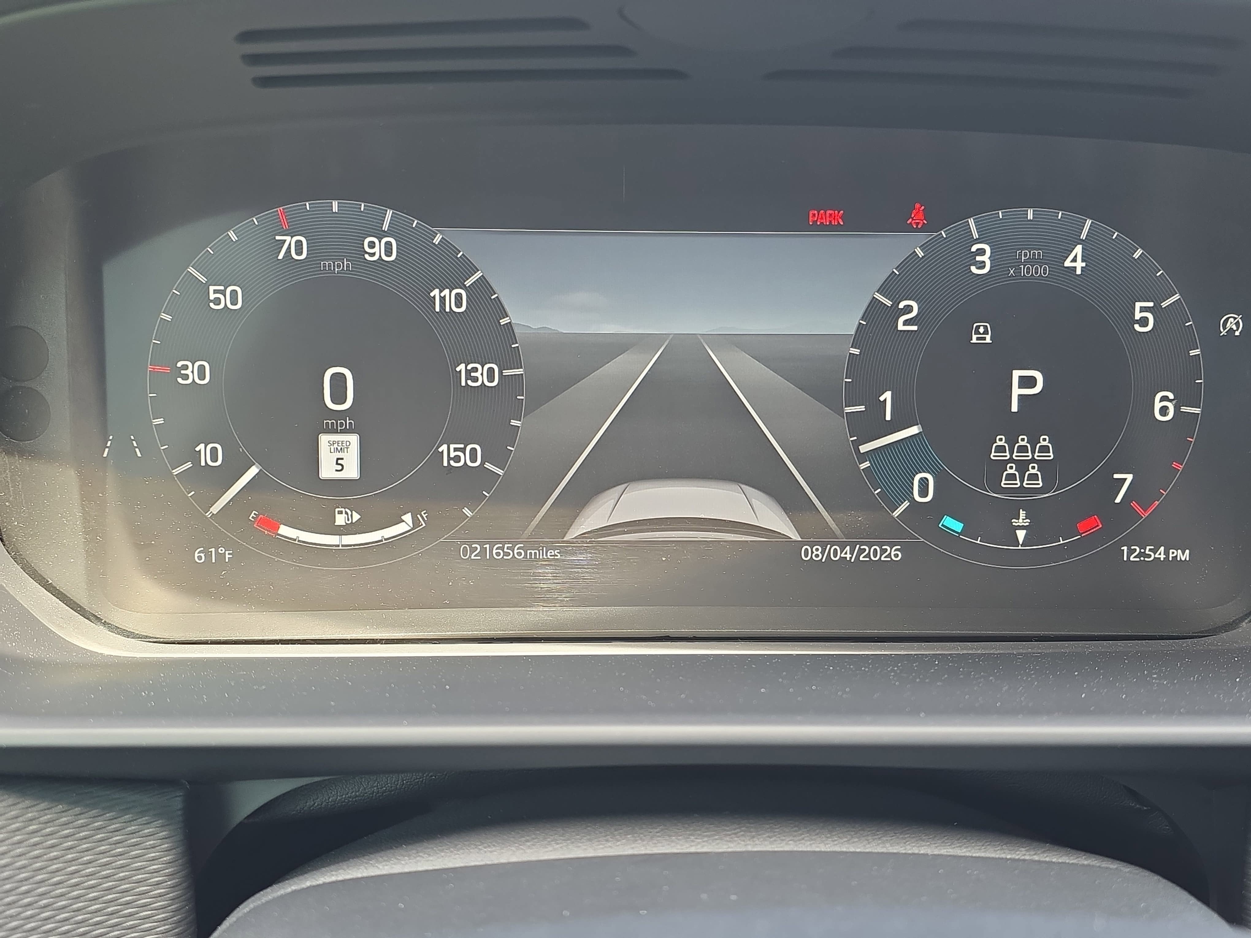 2025 Land Rover Discovery Dynamic SE