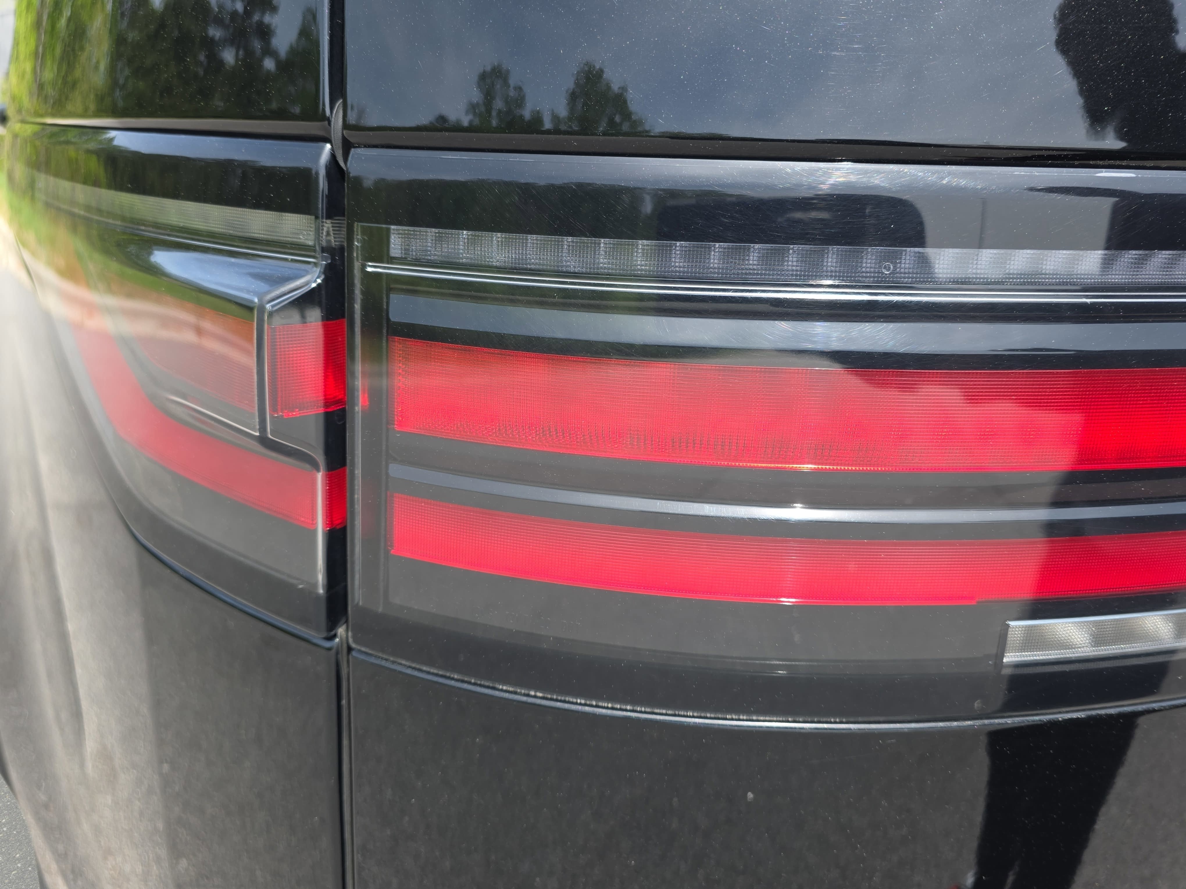 2025 Land Rover Discovery Dynamic SE