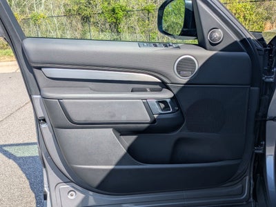 2022 Land Rover Discovery S R-Dynamic