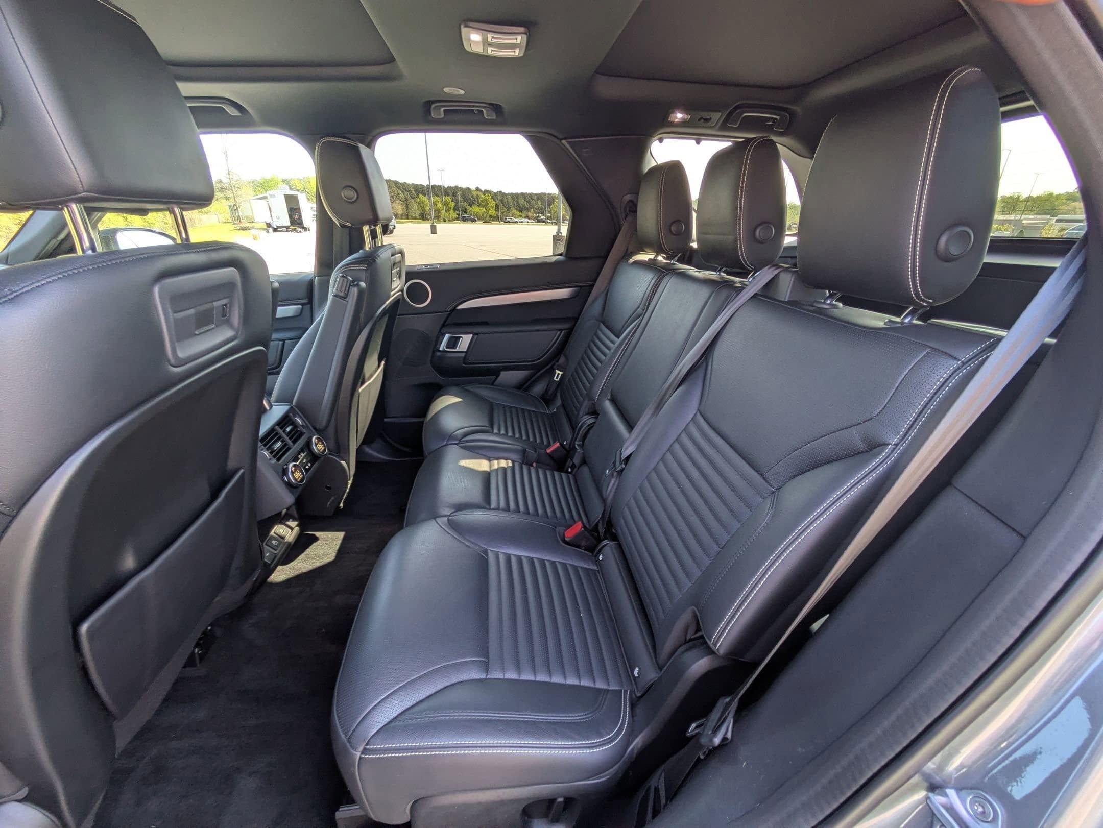 2022 Land Rover Discovery S R-Dynamic
