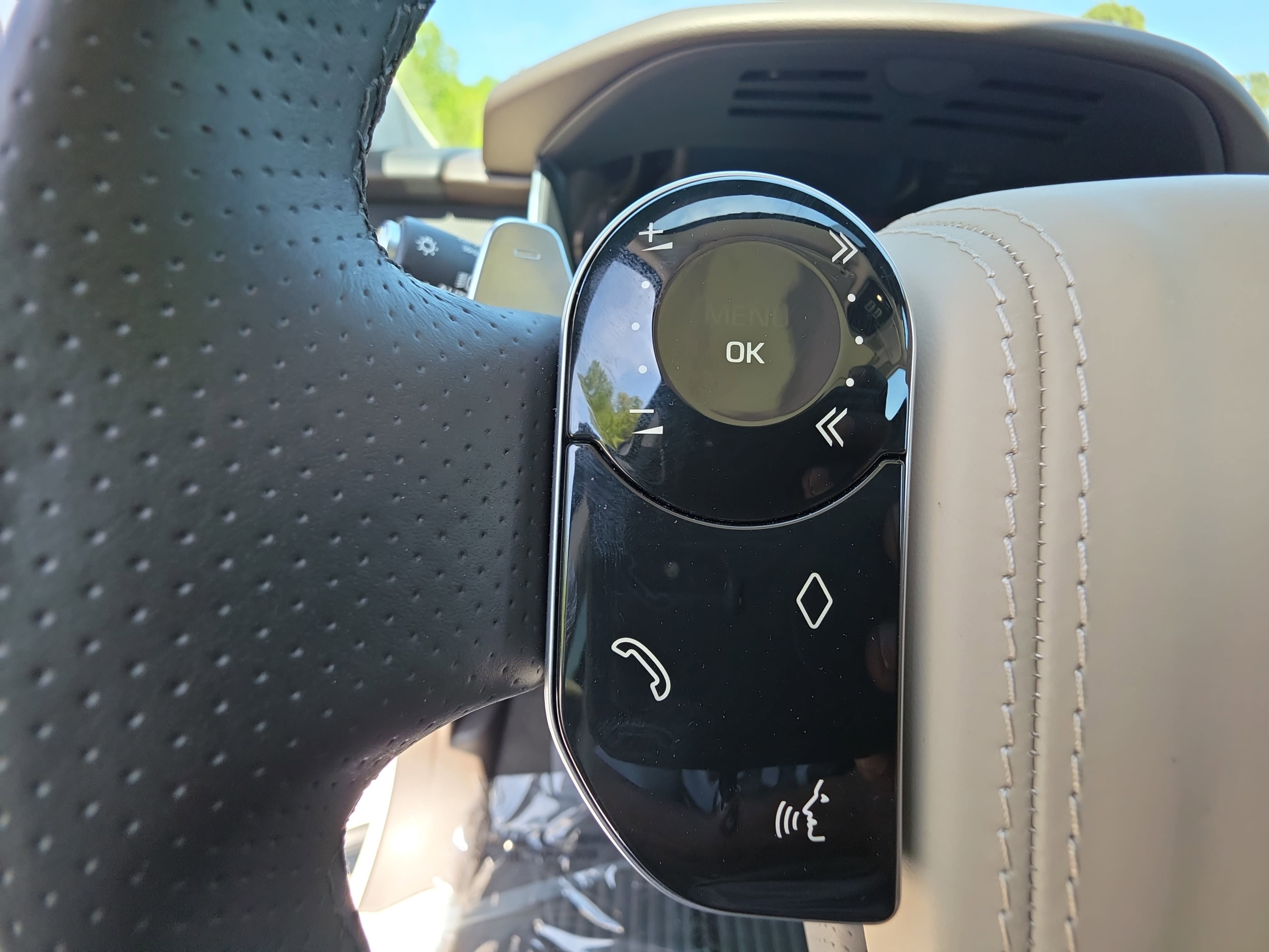 2022 Land Rover Range Rover Sport HSE Silver Edition