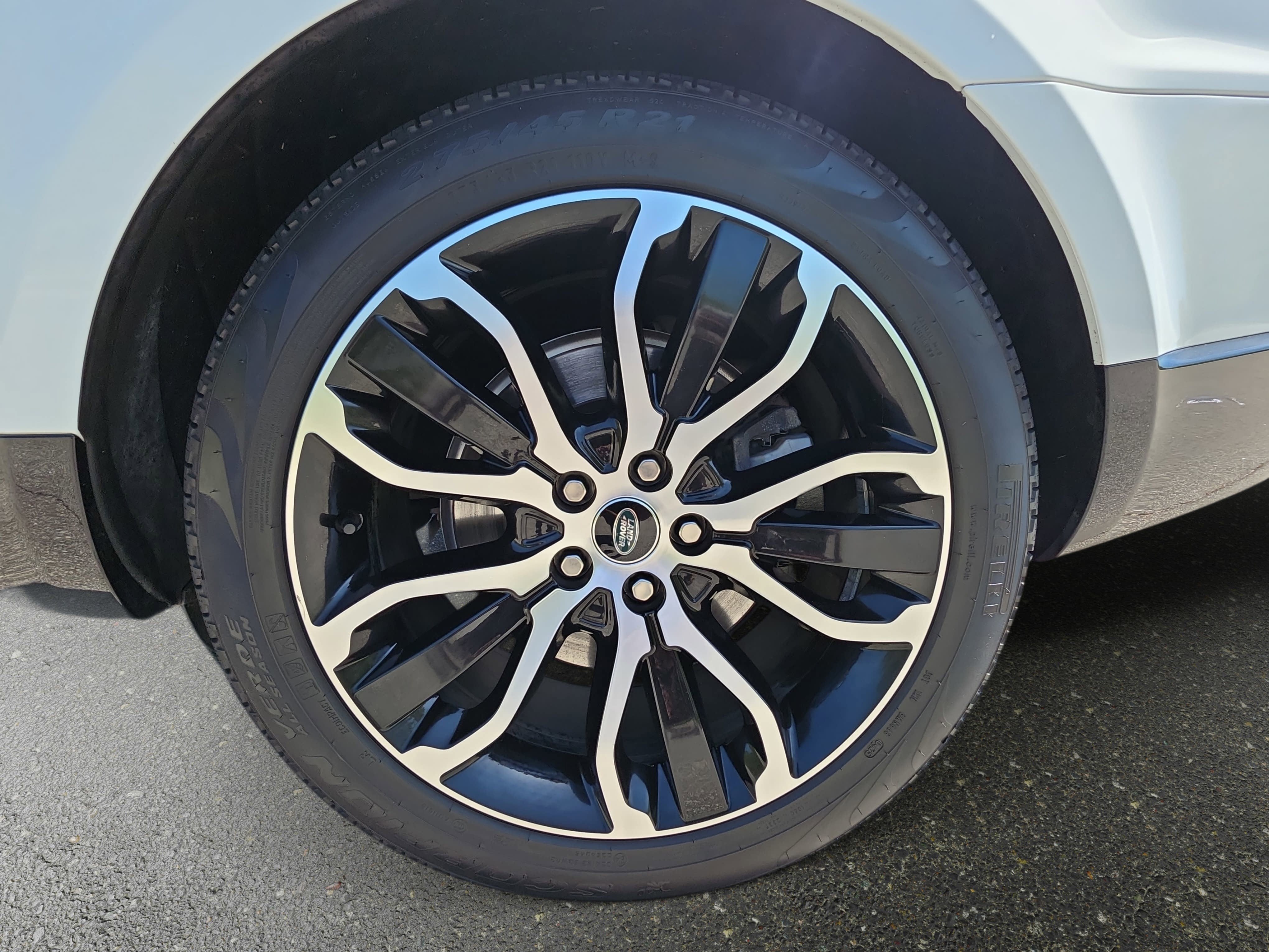 2022 Land Rover Range Rover Sport HSE Silver Edition