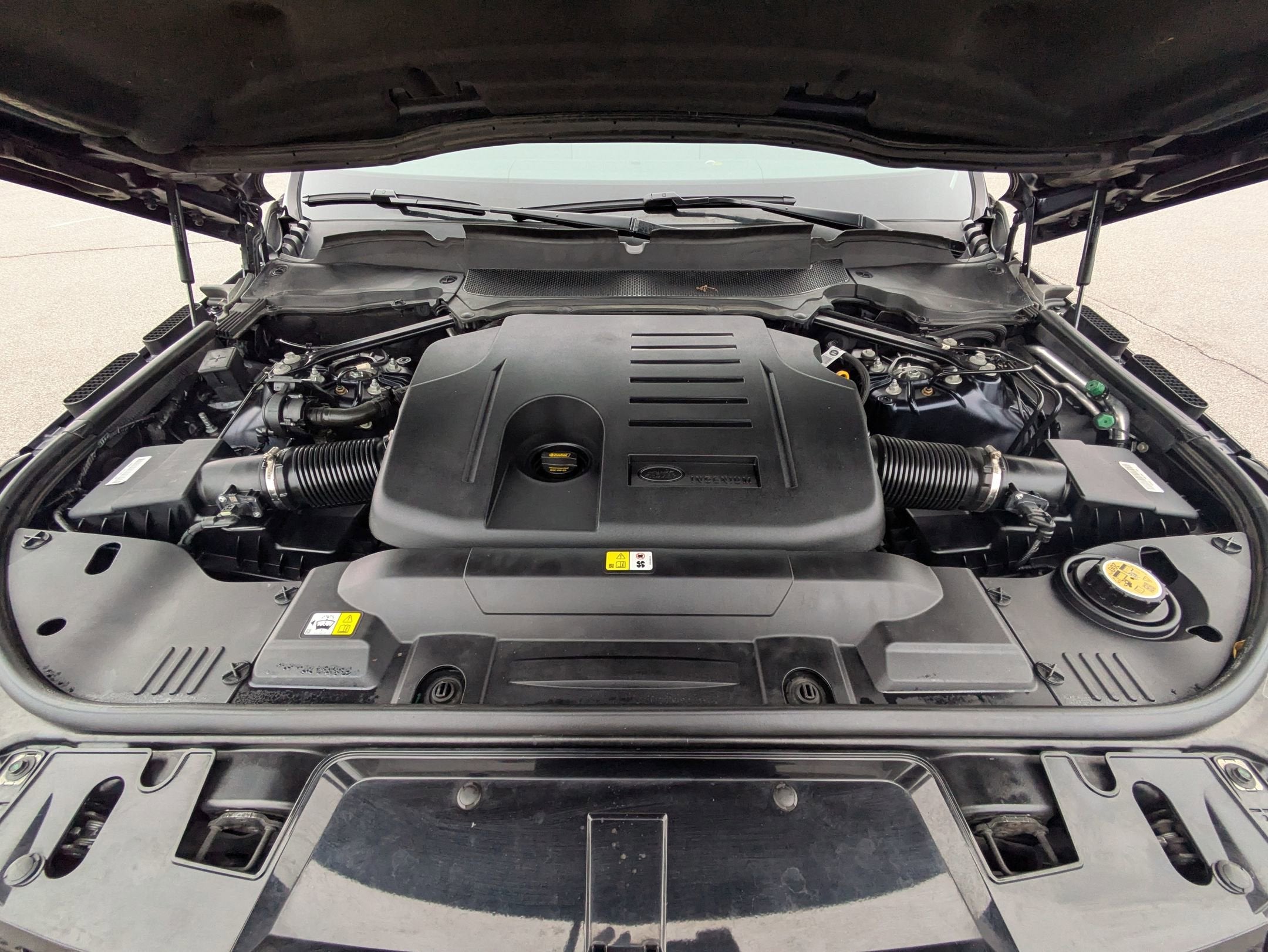 2022 Land Rover Range Rover Sport HSE Silver Edition