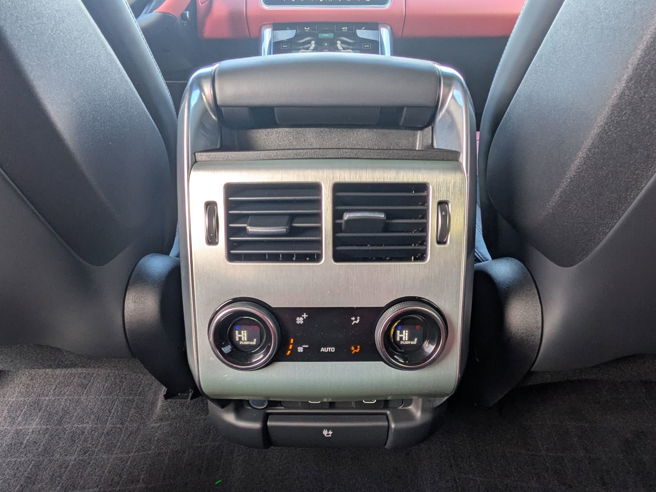 2022 Land Rover Range Rover Sport SVR