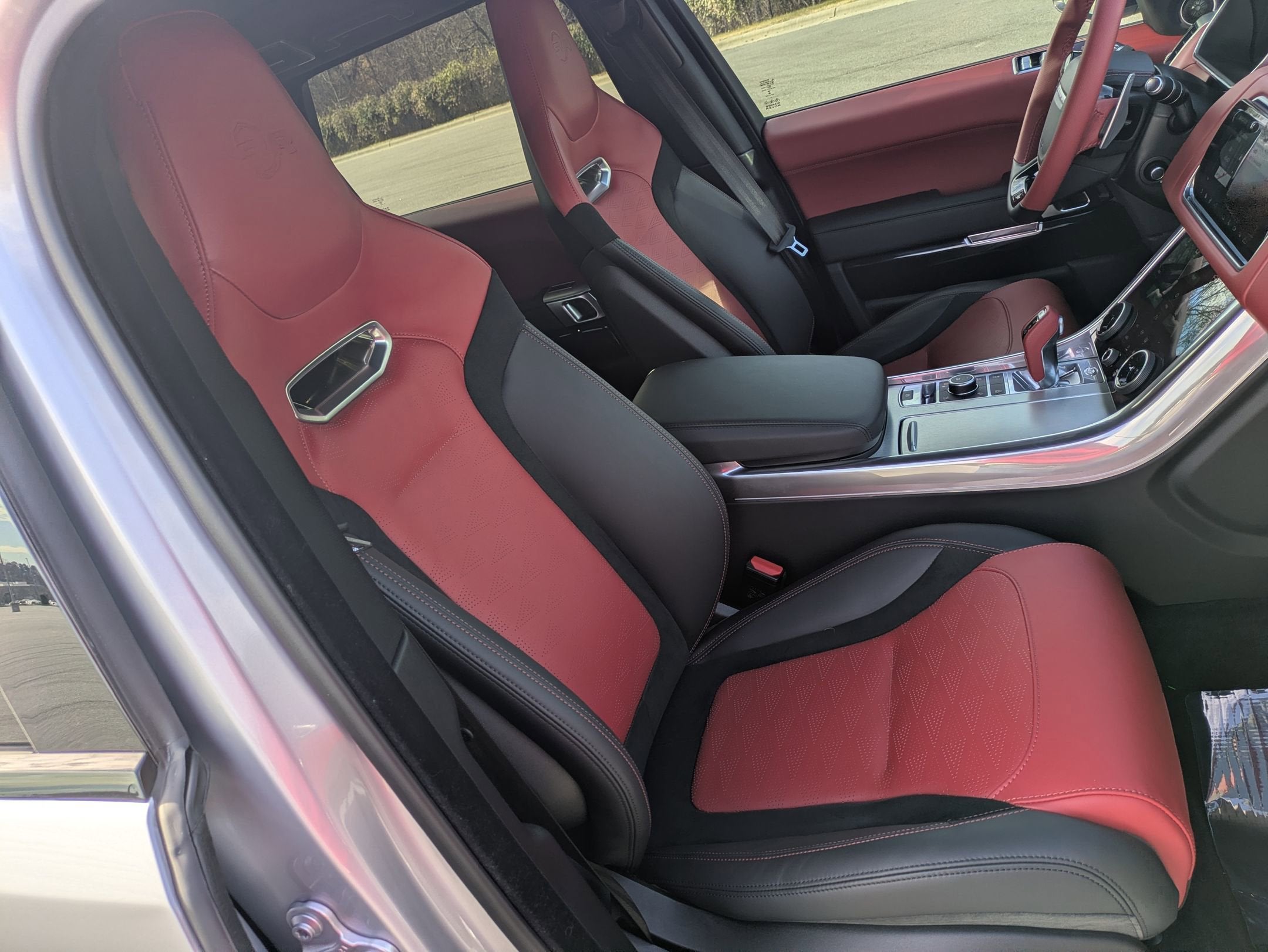 2022 Land Rover Range Rover Sport SVR