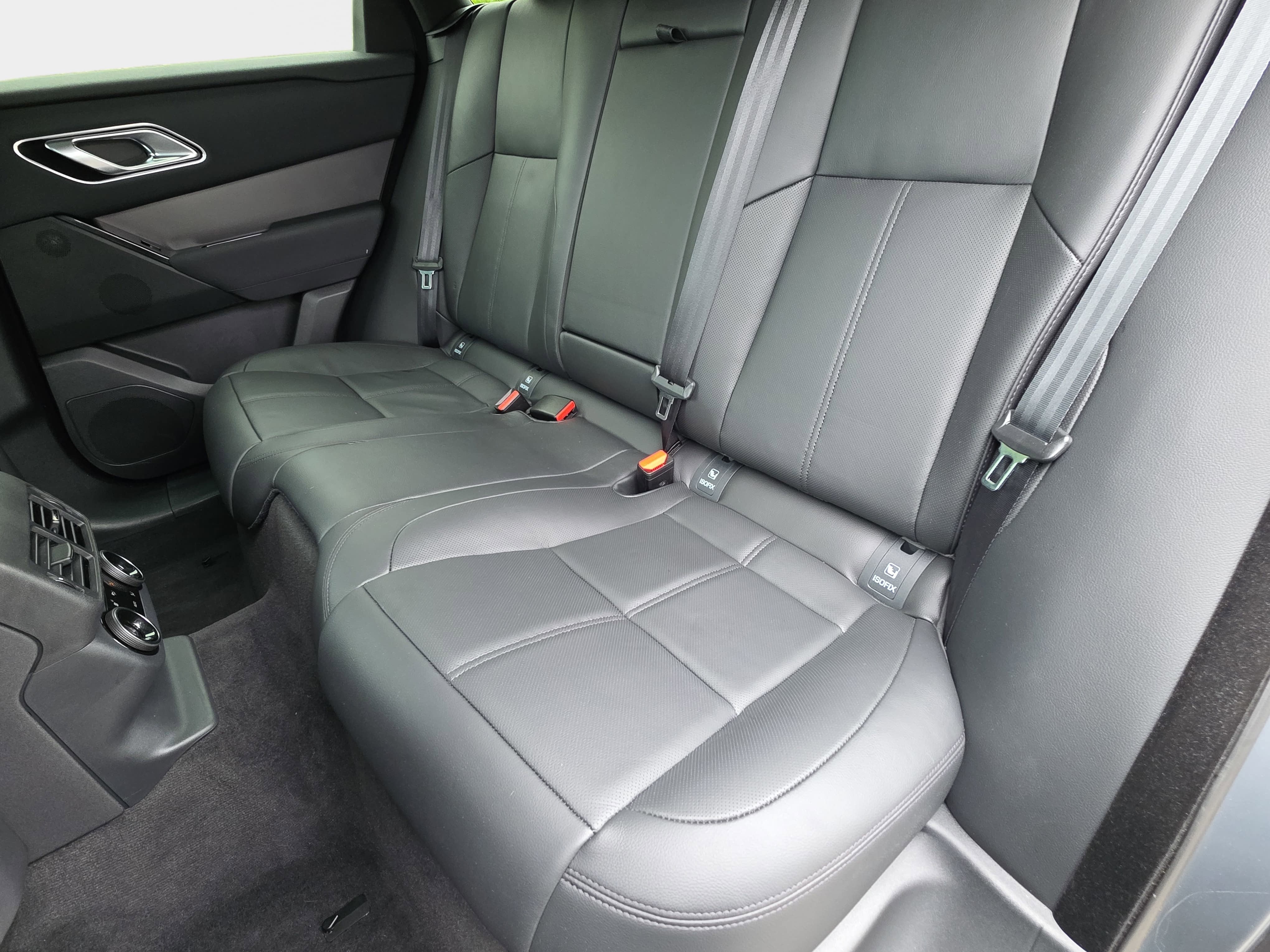 2024 Land Rover Range Rover Velar Dynamic SE