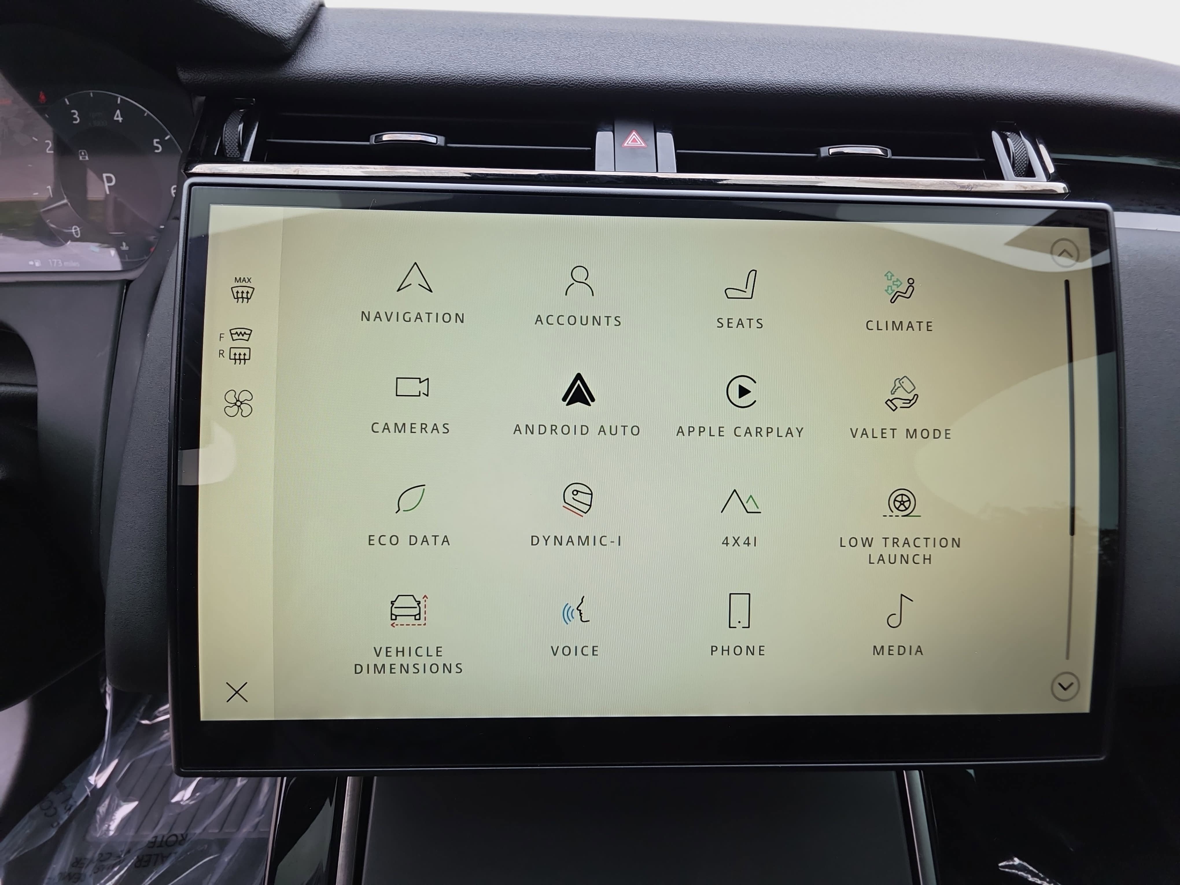 2024 Land Rover Range Rover Velar Dynamic SE
