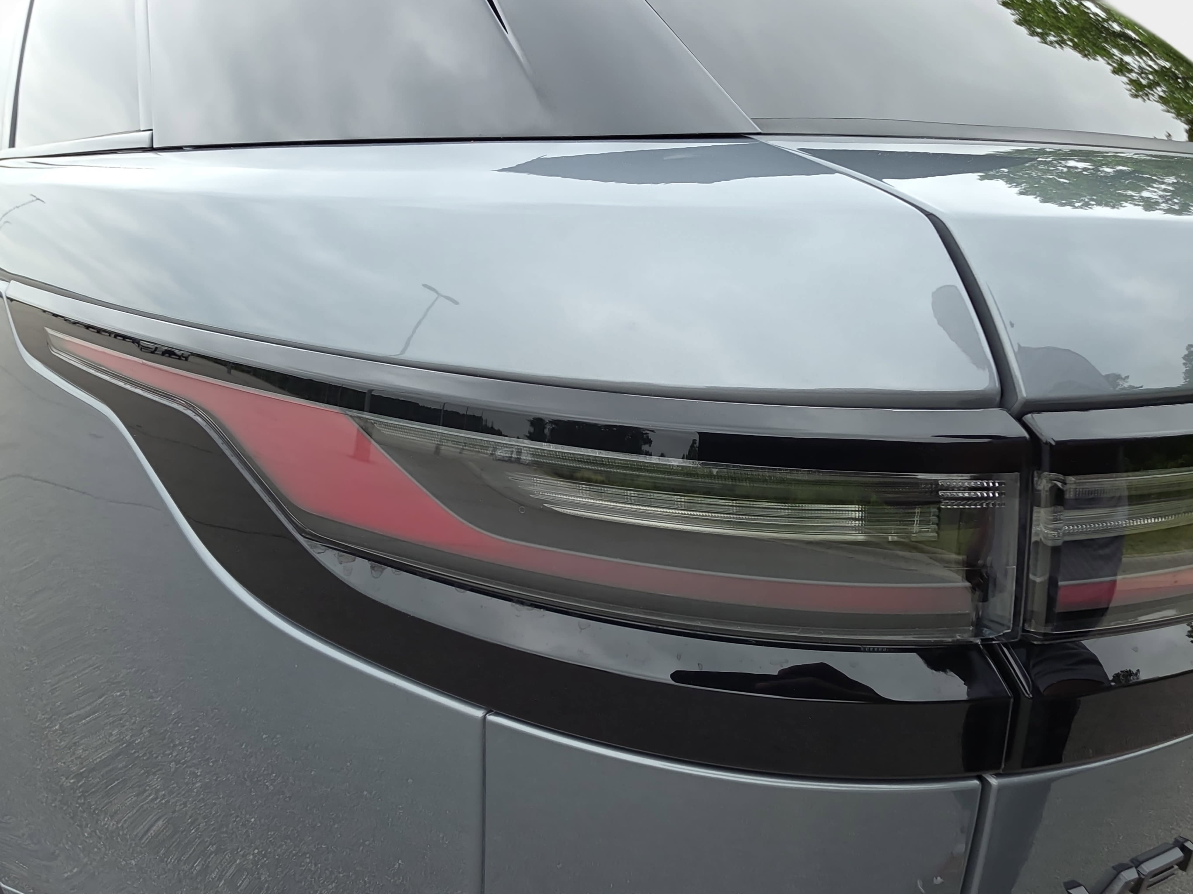 2024 Land Rover Range Rover Velar Dynamic SE