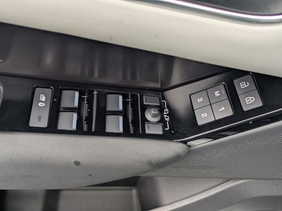 2026 Land Rover Range Rover Velar Dynamic SE