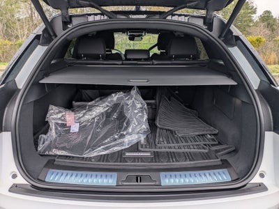 2026 Land Rover Range Rover Velar Dynamic SE