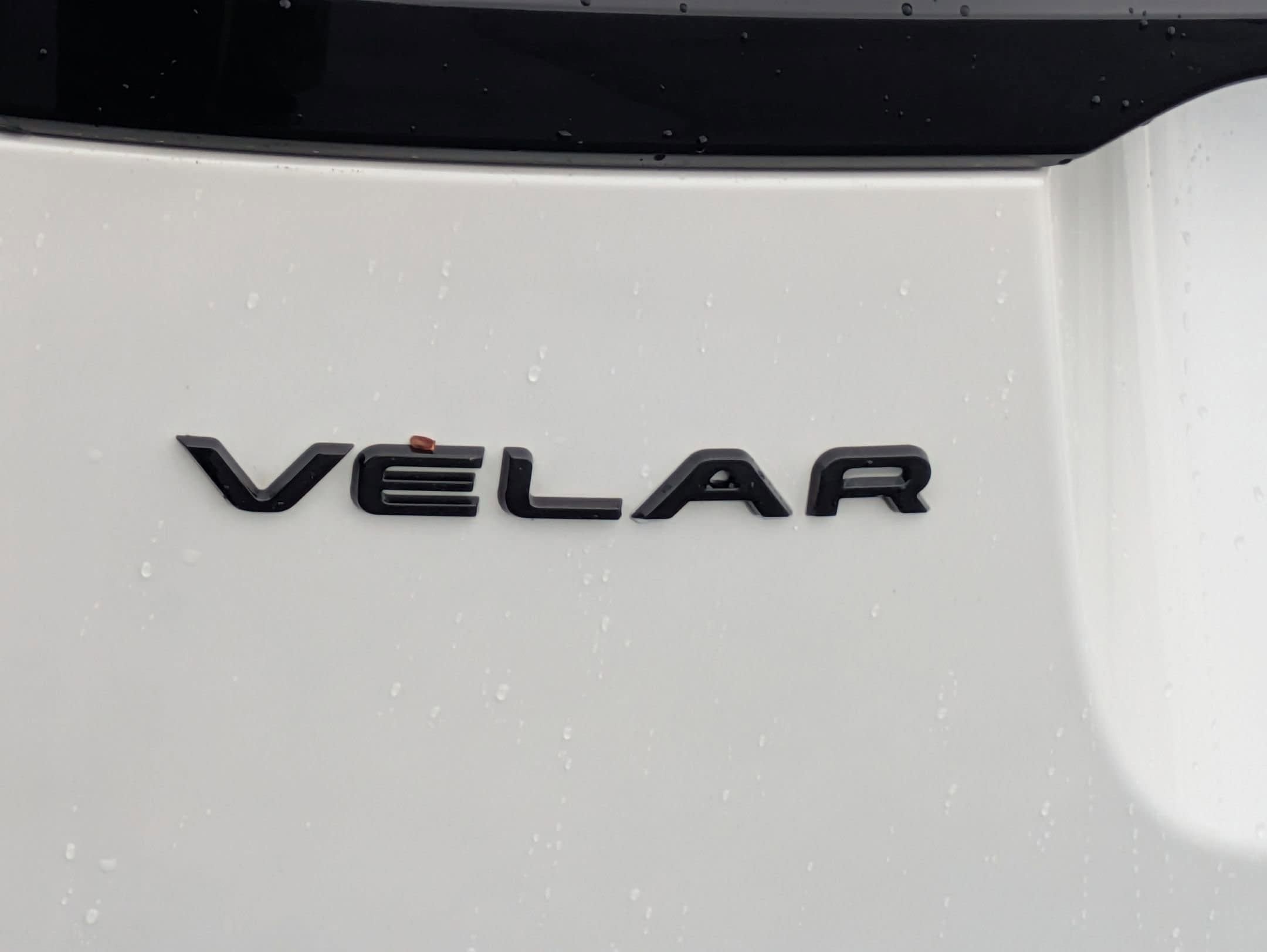 2026 Land Rover Range Rover Velar Dynamic SE