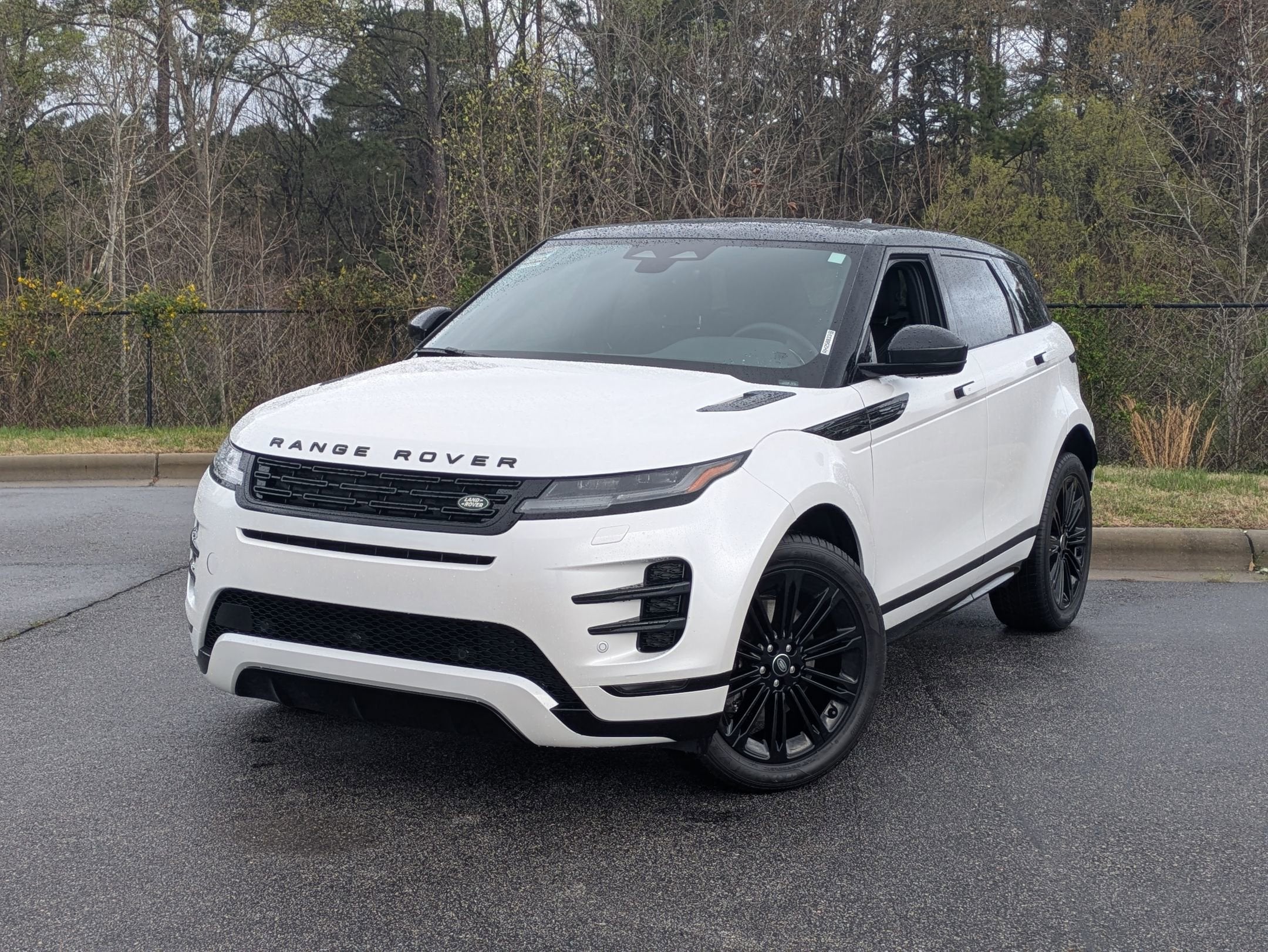 2024 Land Rover Range Rover Evoque Dynamic SE