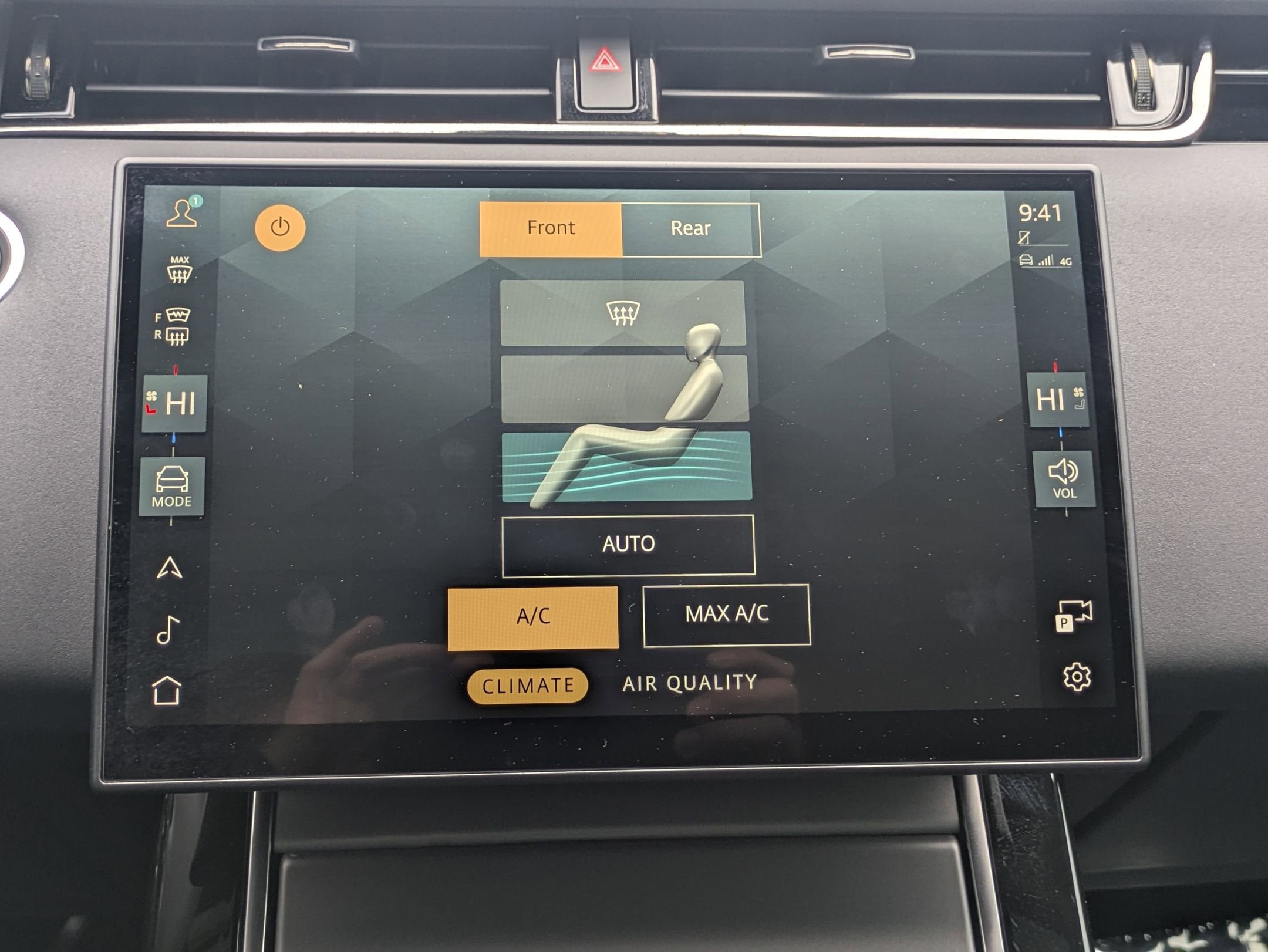 2024 Land Rover Range Rover Evoque Dynamic SE