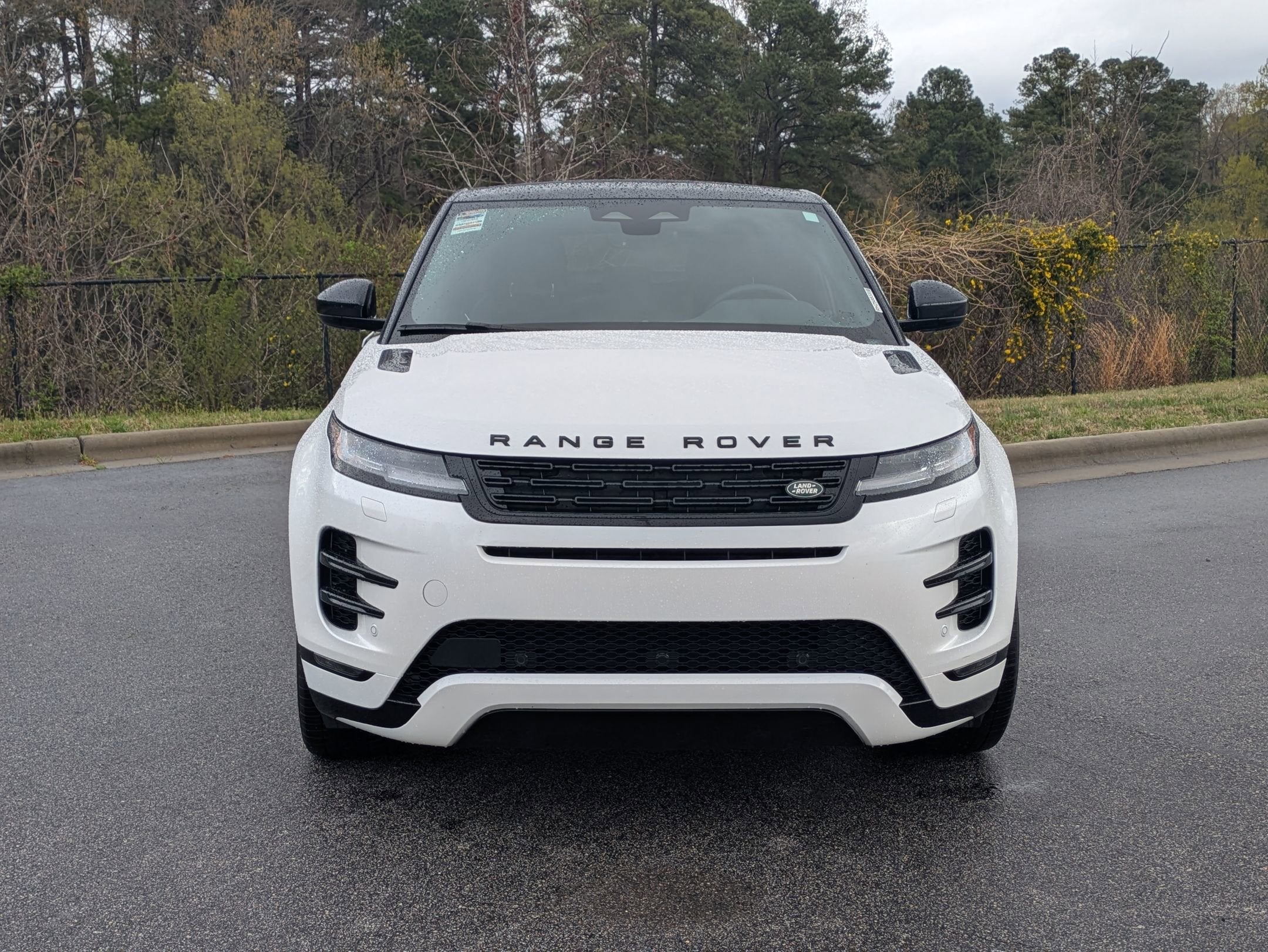 2024 Land Rover Range Rover Evoque Dynamic SE