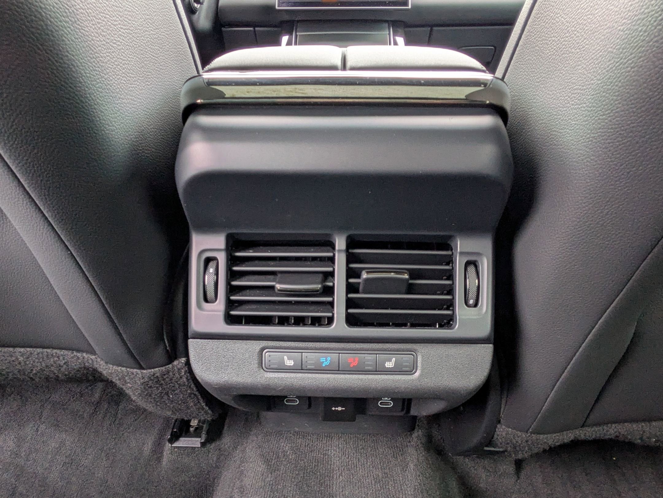 2024 Land Rover Range Rover Evoque Dynamic SE