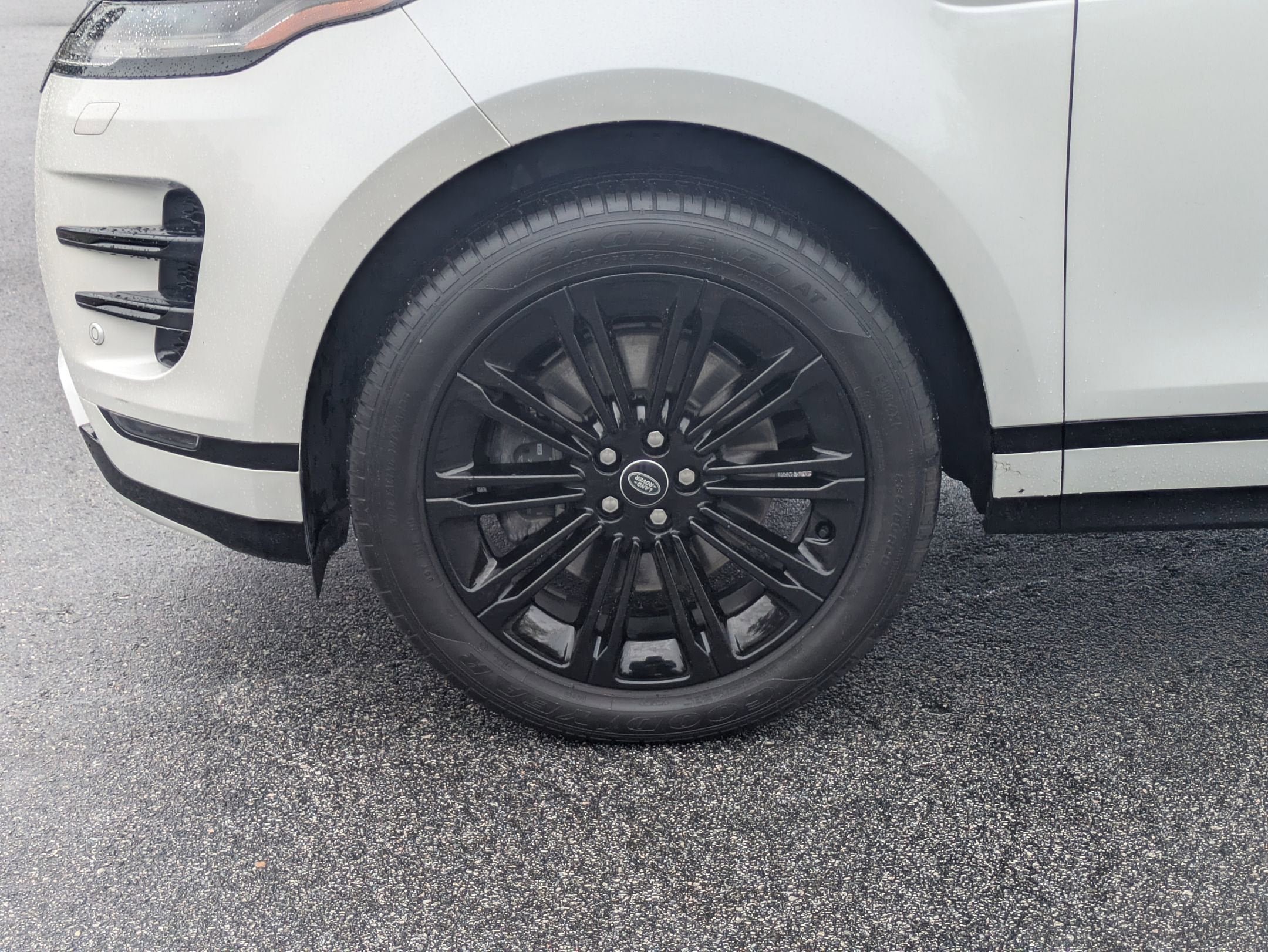 2024 Land Rover Range Rover Evoque Dynamic SE