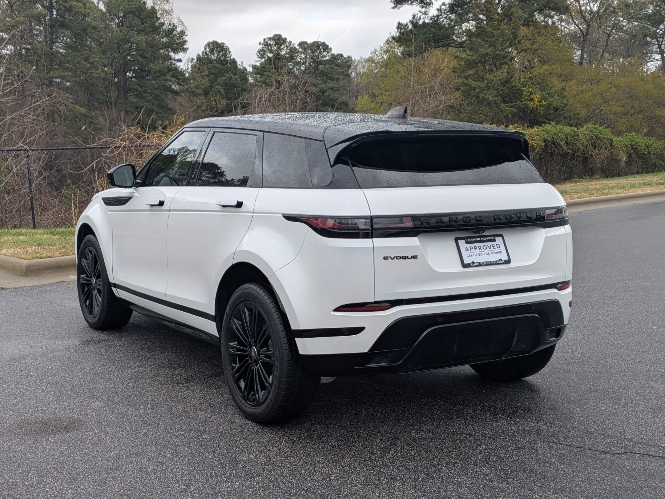 2024 Land Rover Range Rover Evoque Dynamic SE