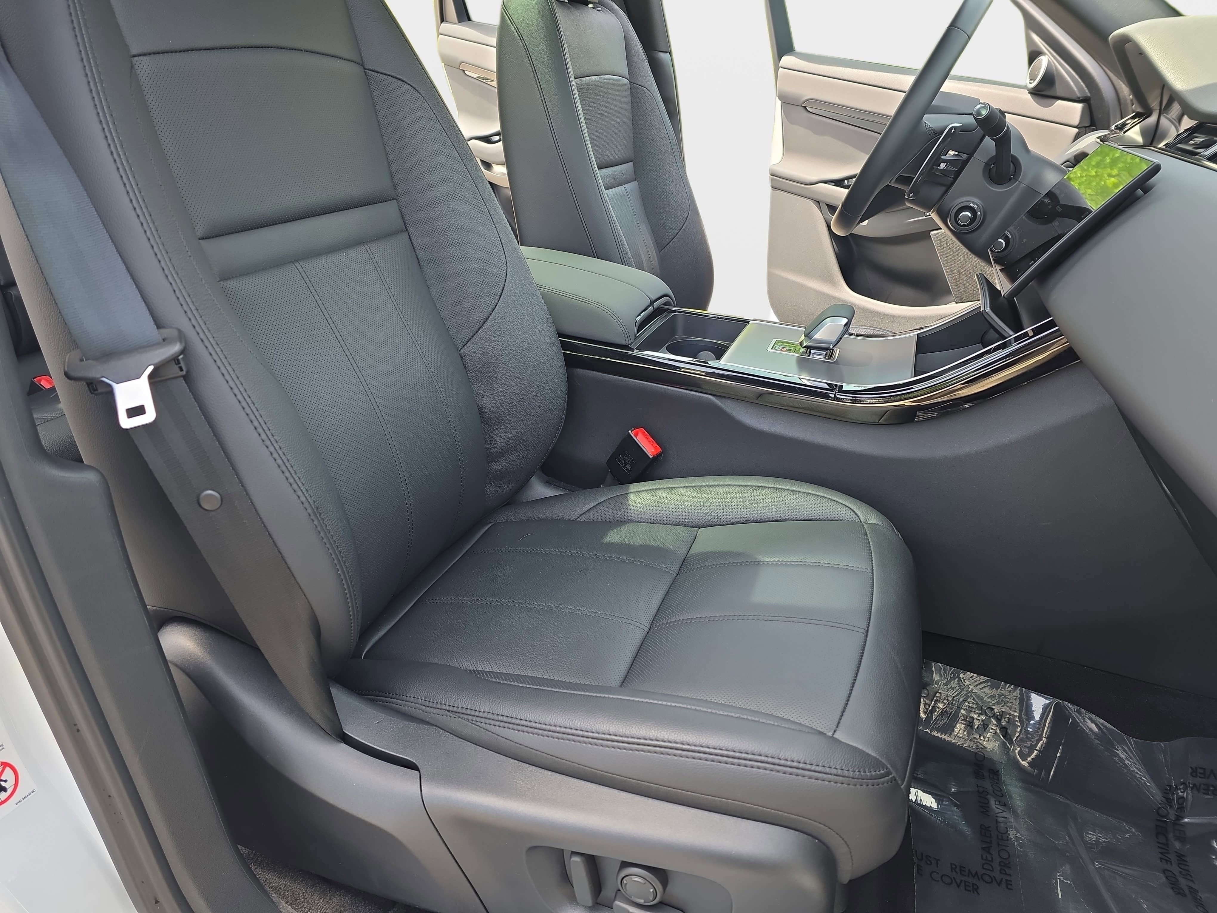 2025 Land Rover Range Rover Evoque Dynamic SE