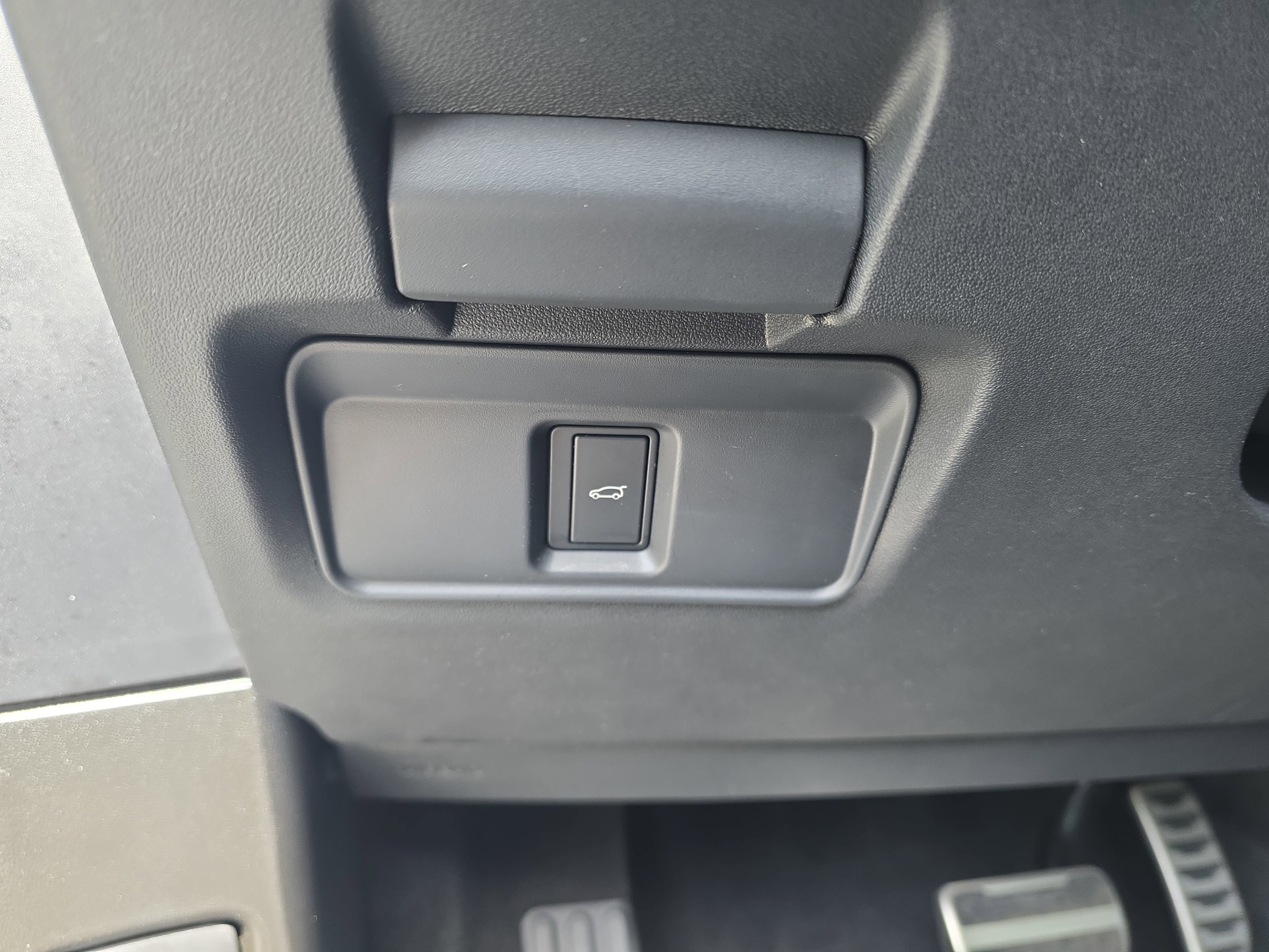 2025 Land Rover Range Rover Evoque Dynamic SE