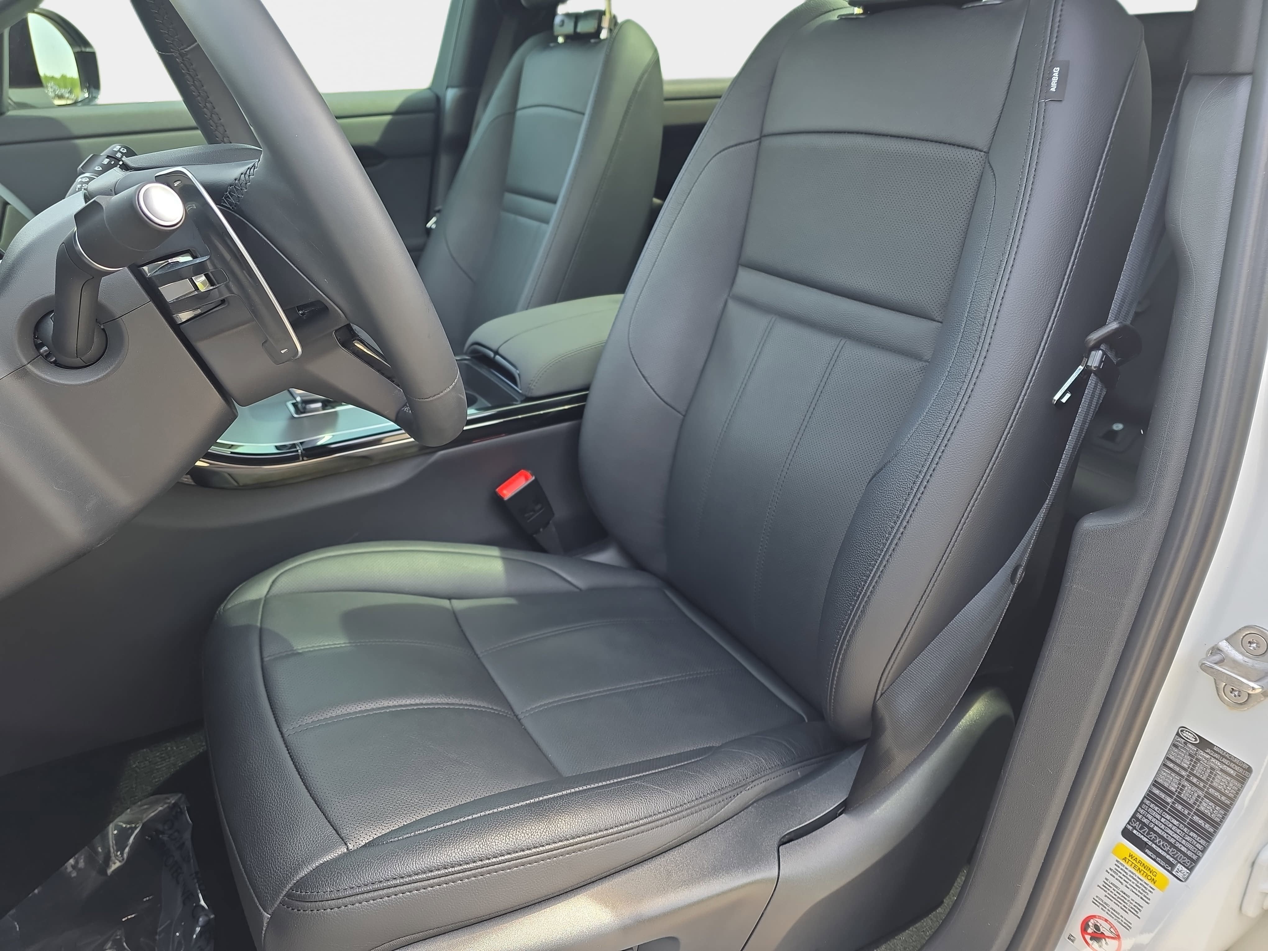 2025 Land Rover Range Rover Evoque Dynamic SE