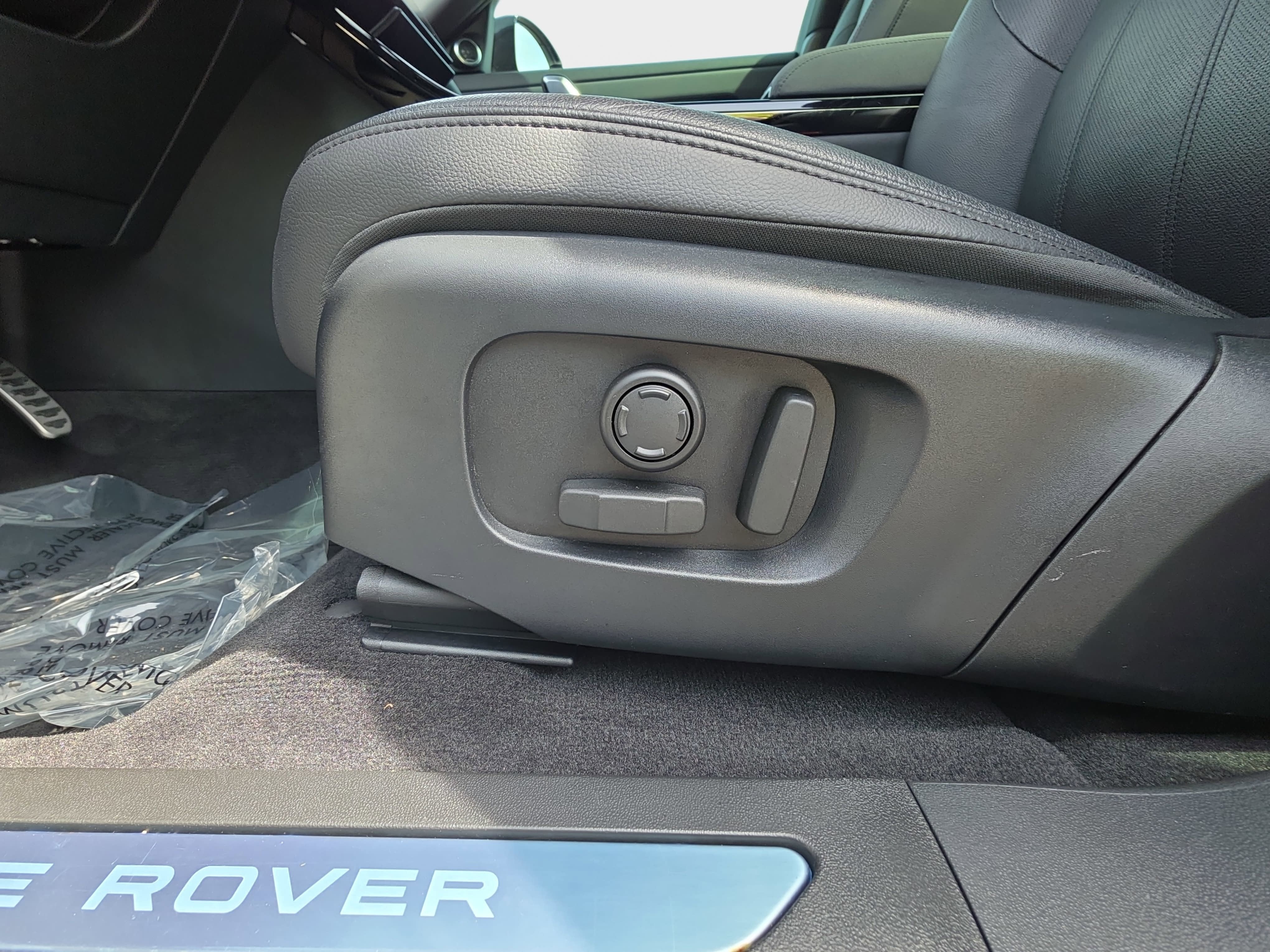 2025 Land Rover Range Rover Evoque Dynamic SE