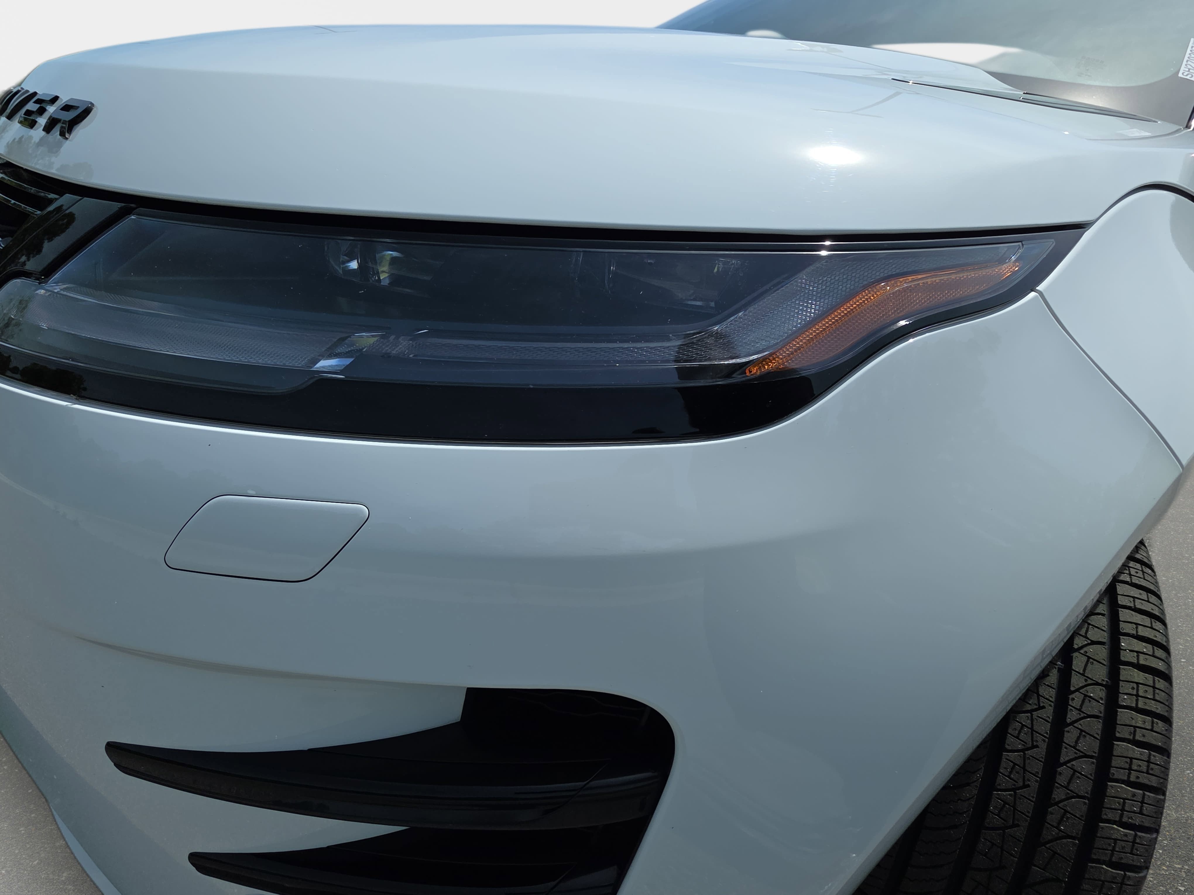 2025 Land Rover Range Rover Evoque Dynamic SE