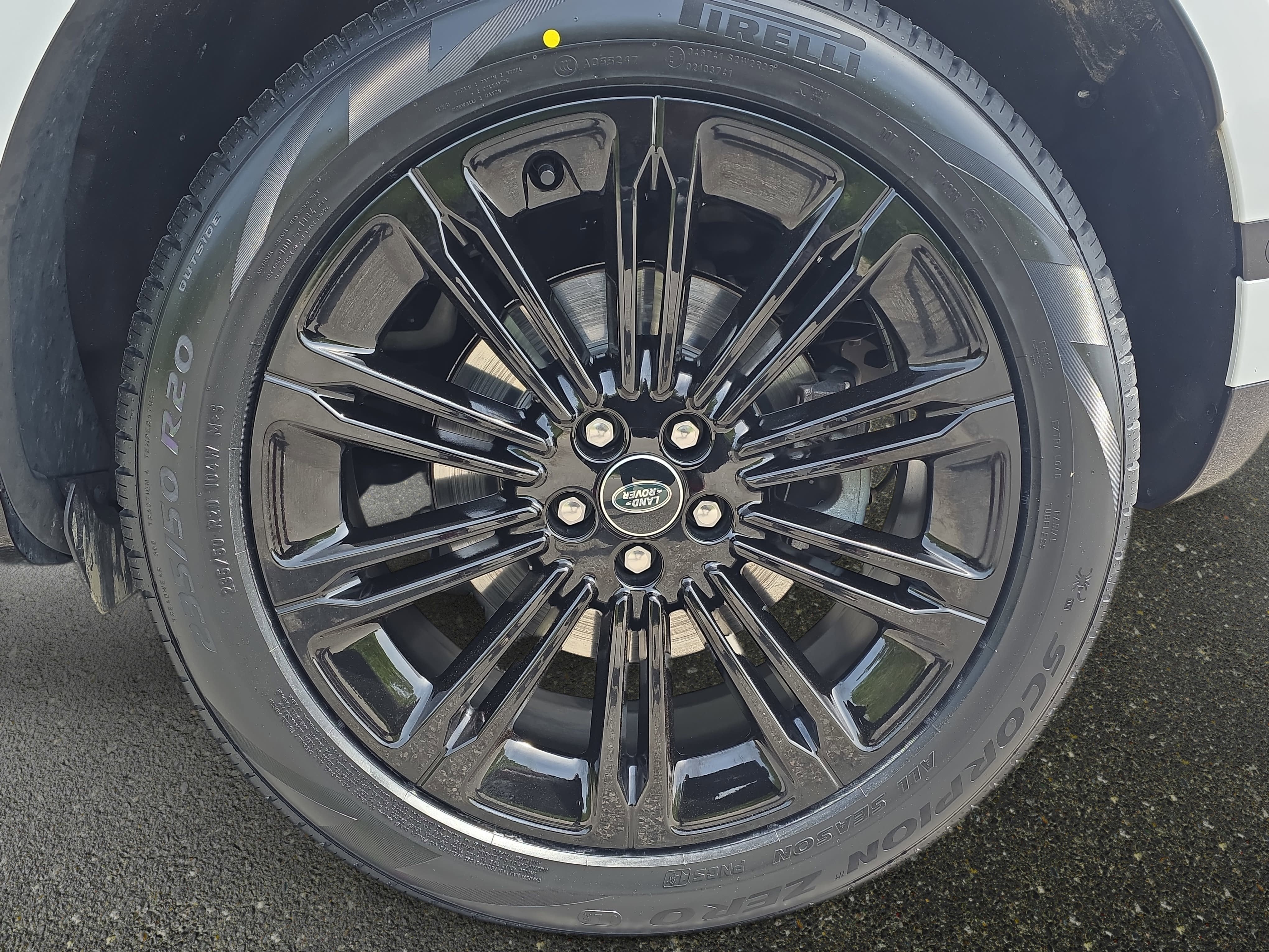 2025 Land Rover Range Rover Evoque Dynamic SE