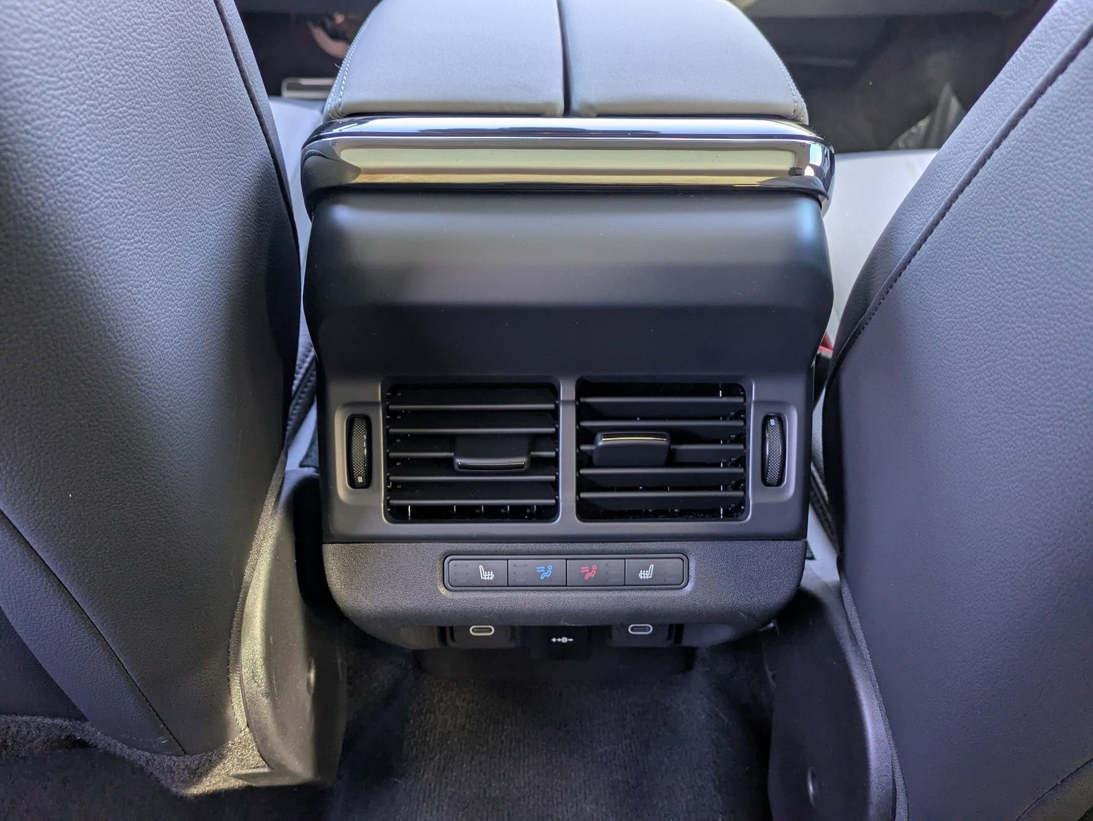 2025 Land Rover Range Rover Evoque Dynamic SE