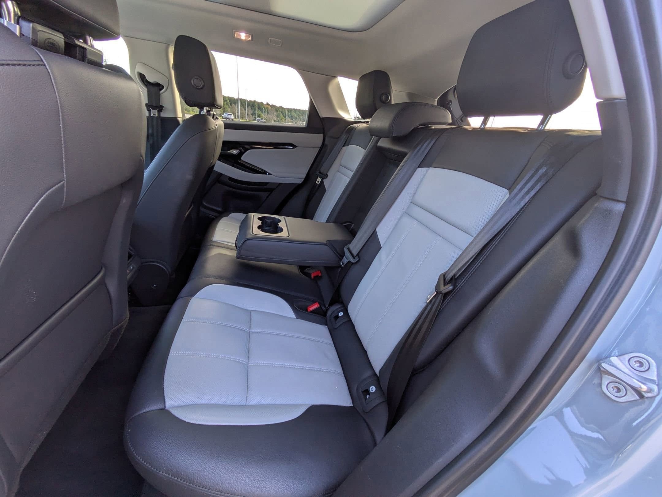 2025 Land Rover Range Rover Evoque Dynamic SE