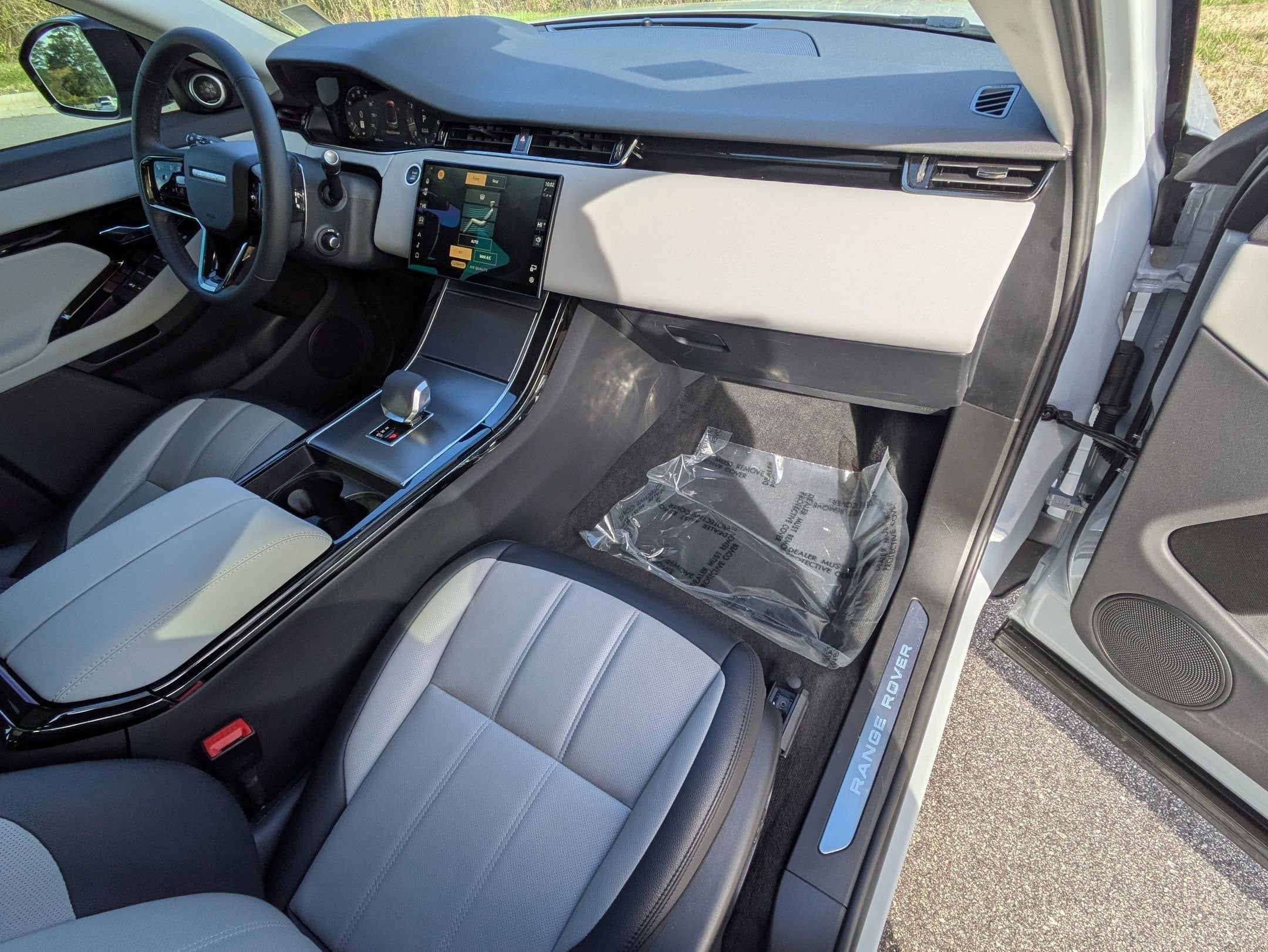 2025 Land Rover Range Rover Evoque Dynamic SE