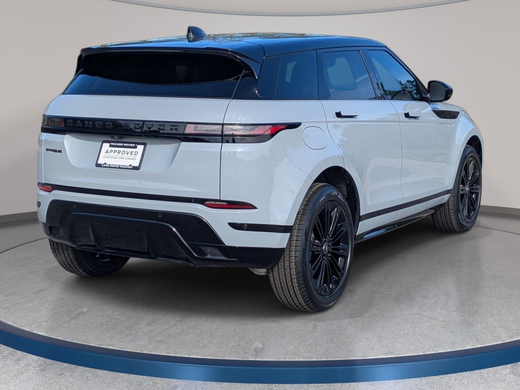 2025 Land Rover Range Rover Evoque Dynamic SE