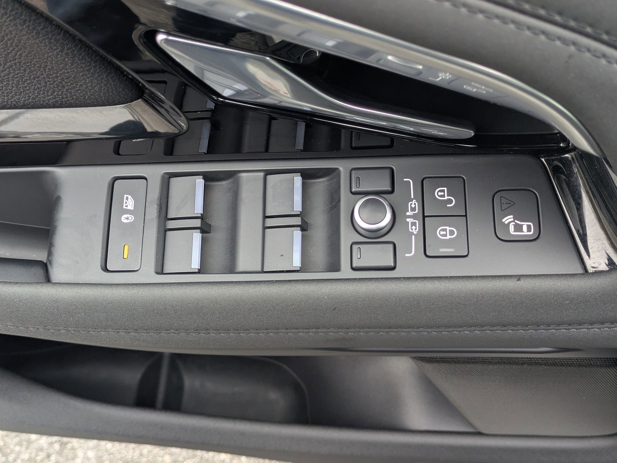 2020 Land Rover Range Rover Evoque SE