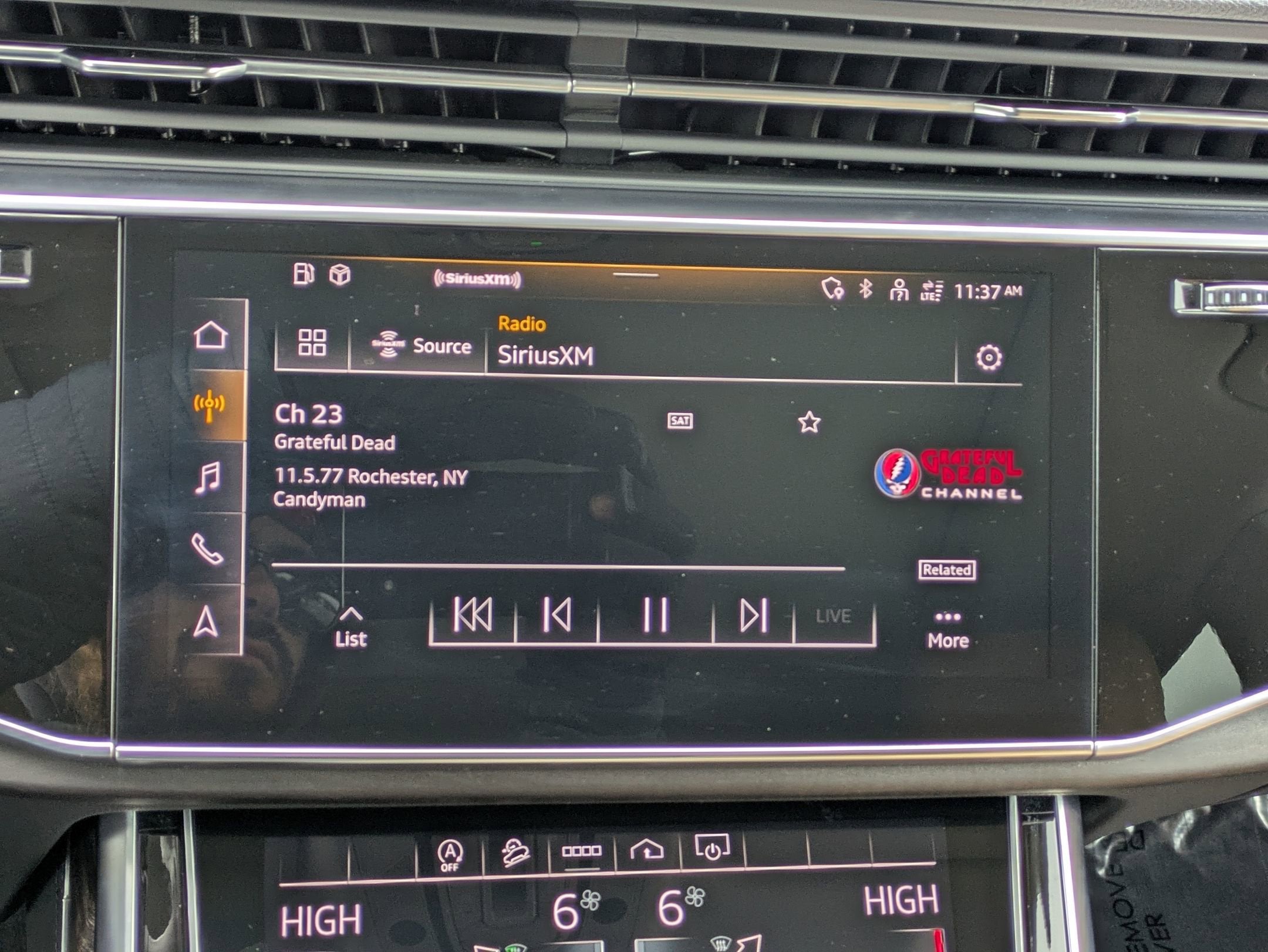 2023 Audi Q8 Premium Plus