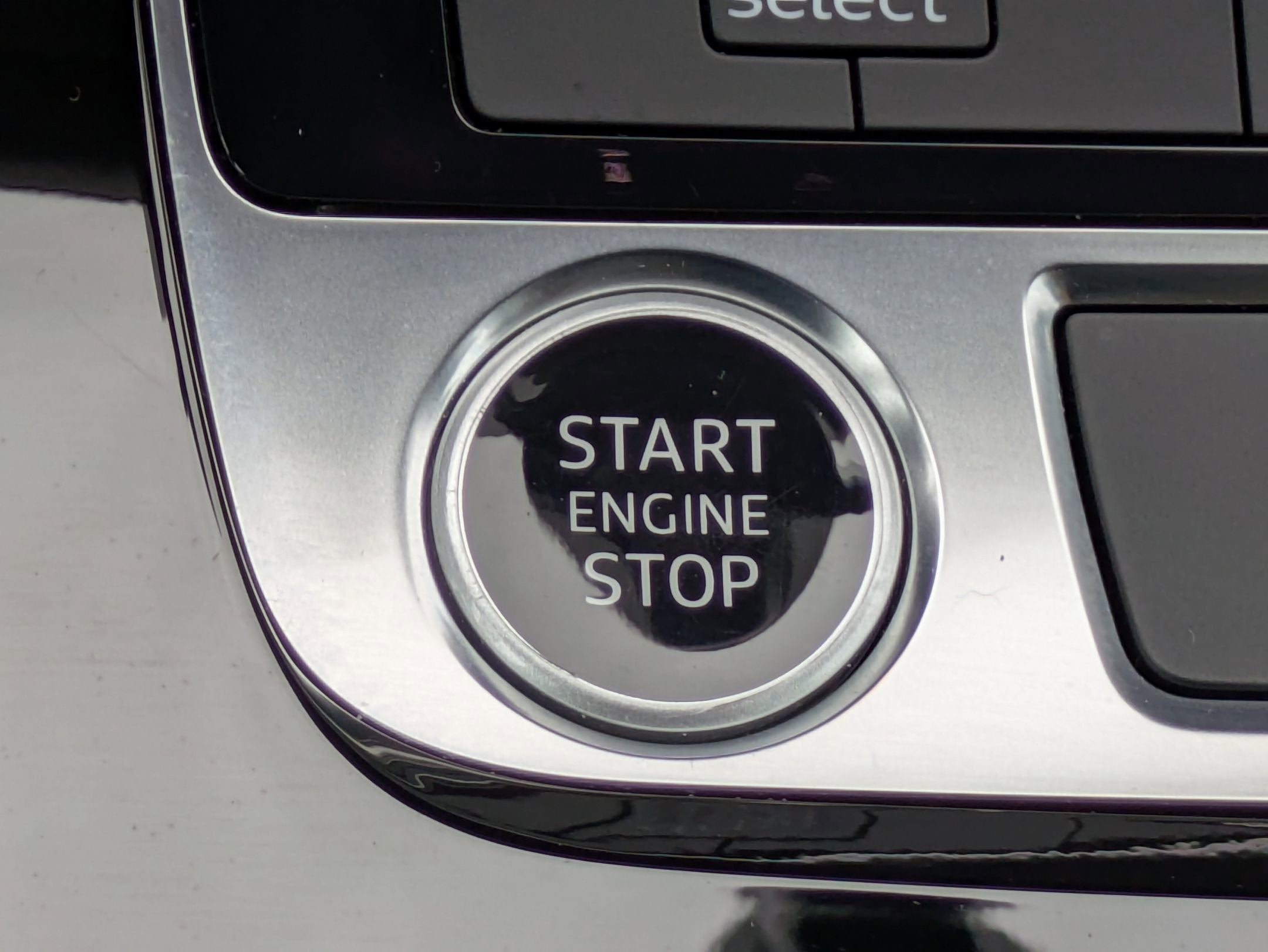 2023 Audi Q8 Premium Plus