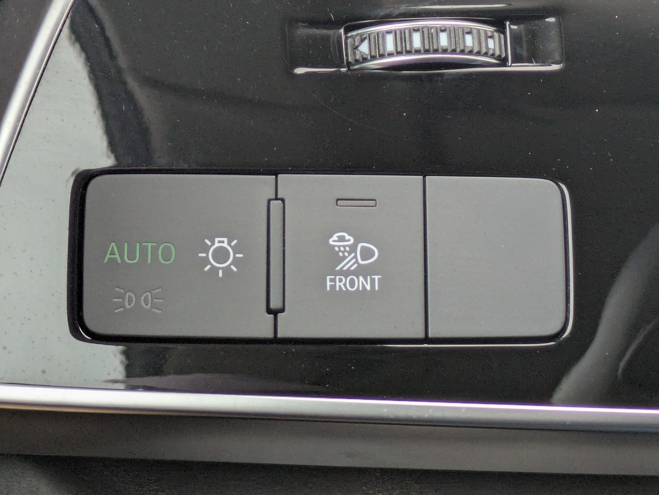 2023 Audi Q8 Premium Plus