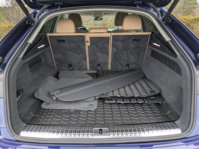 2023 Audi Q8 Premium Plus